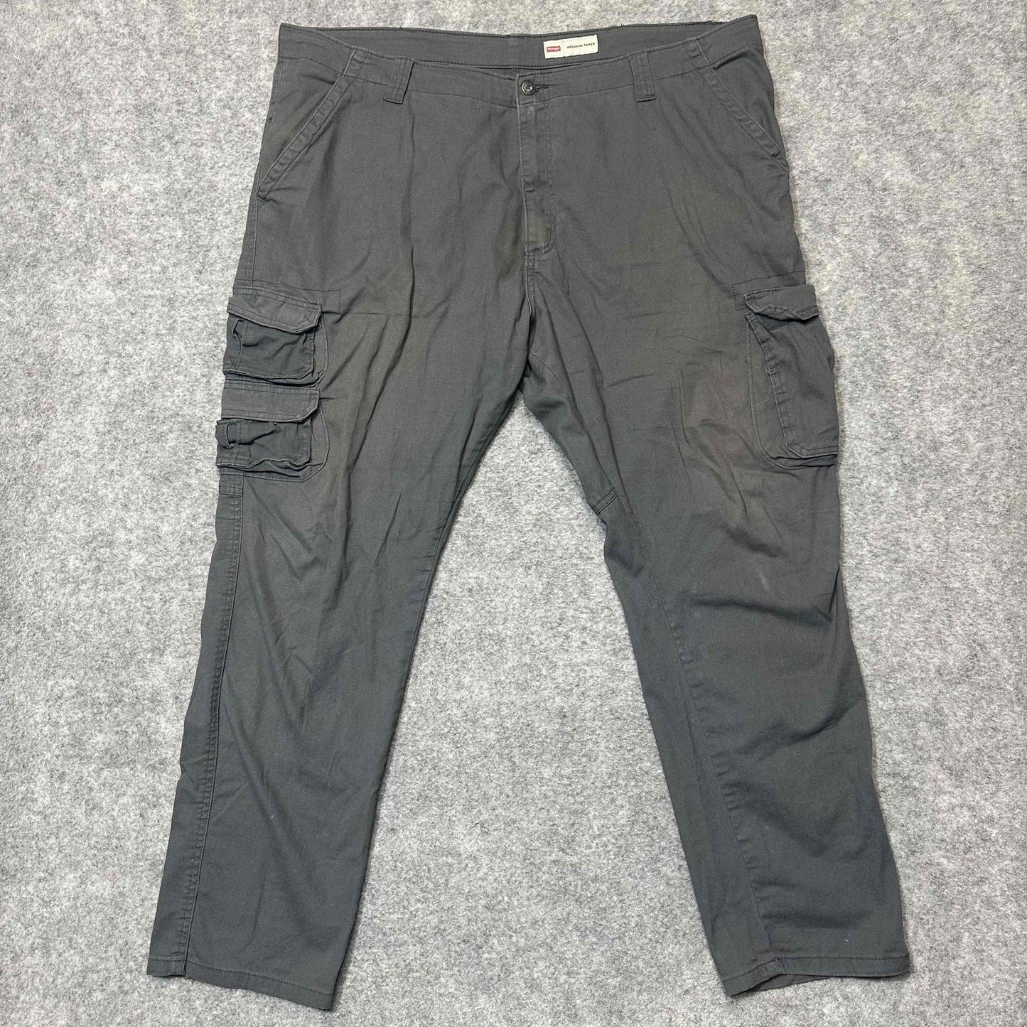 Wrangler Regular Taper Men's Straight Cargo Pants Size 42x30 Gray Faded Pants