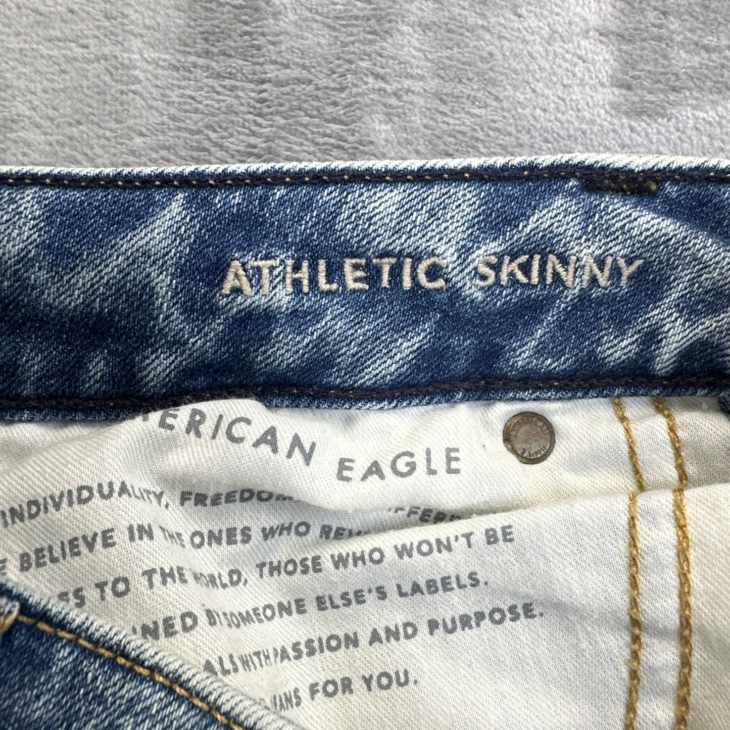 American Eagle Distressed AirFlex Athletic Skinny Jeans Men's Size 28x30 Blue