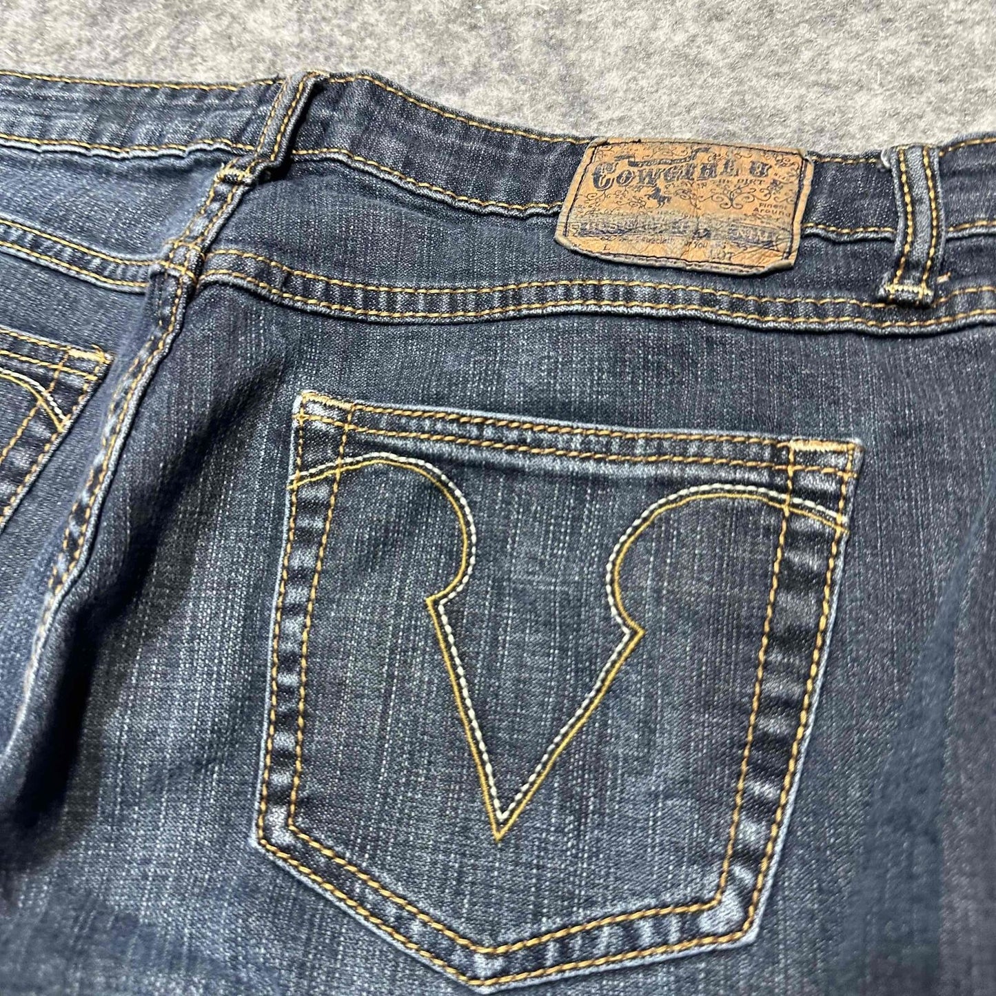 Cowgirl Up Women's Bootcut Jeans Size 12 Black Dark Wash Denim