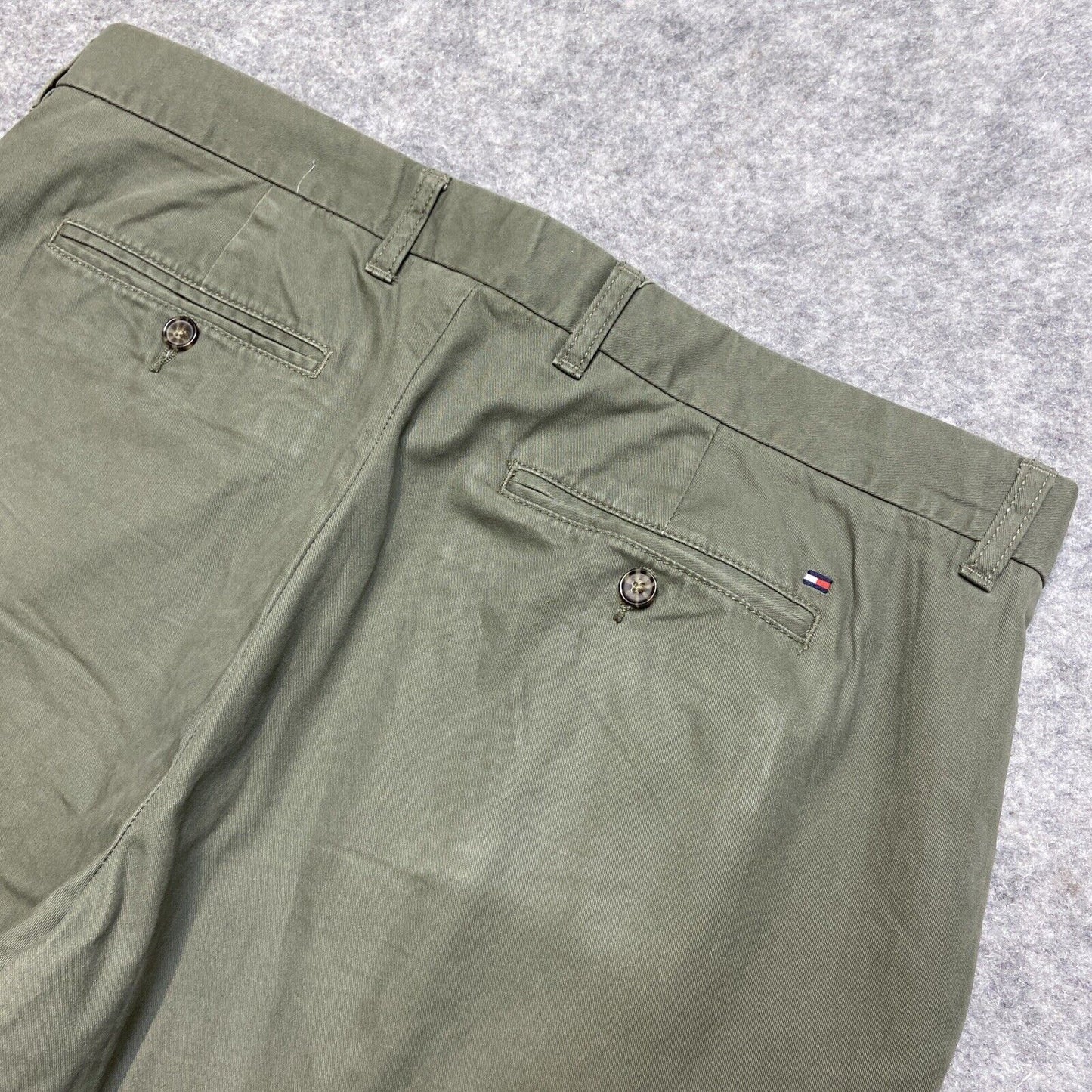 Tommy Hilfiger Chino Pants Men's Size 36x30 Green Pants