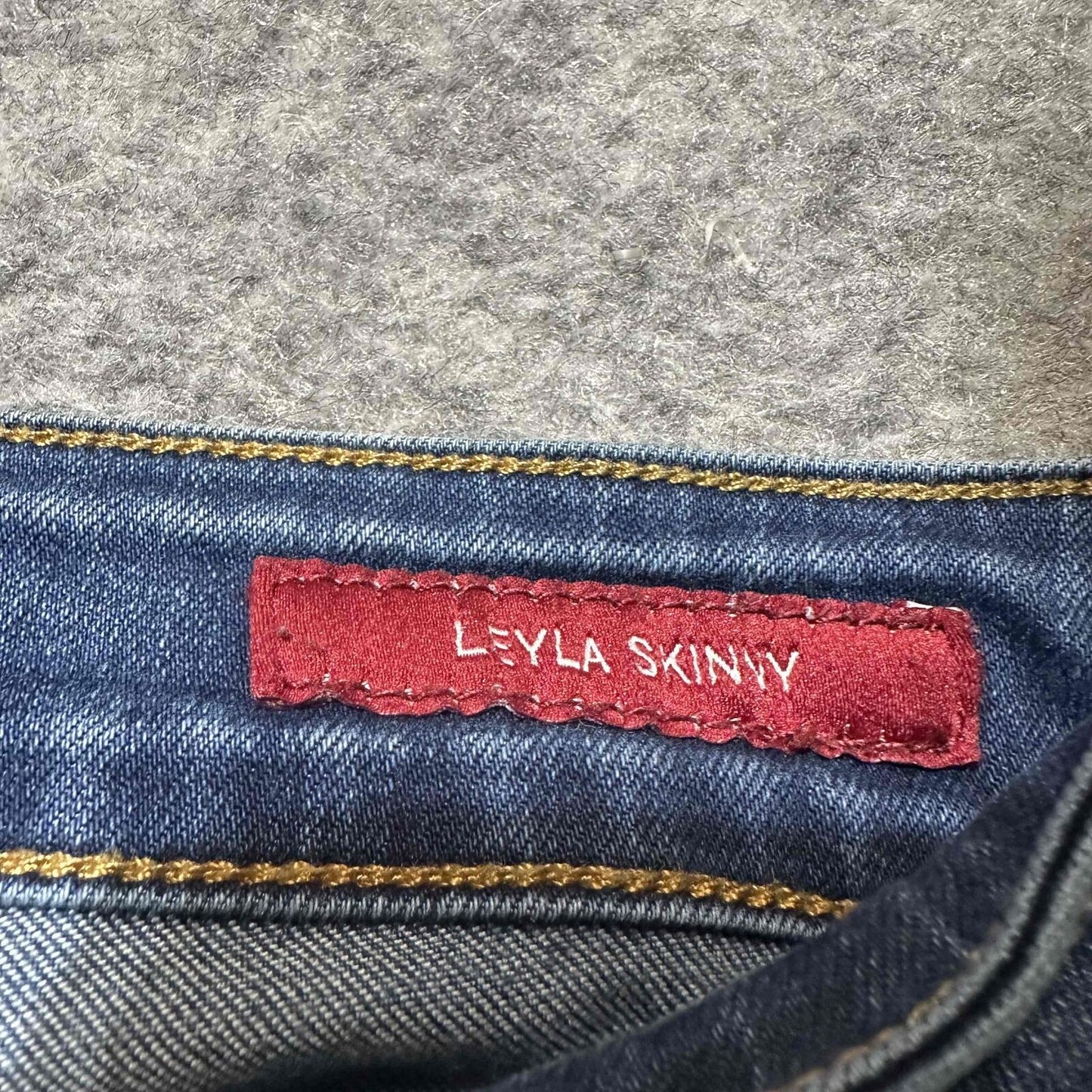 Lucky Brand Women's Leyla Skinny Distressed Jeans Size 26 Blue Dark Wash Denim