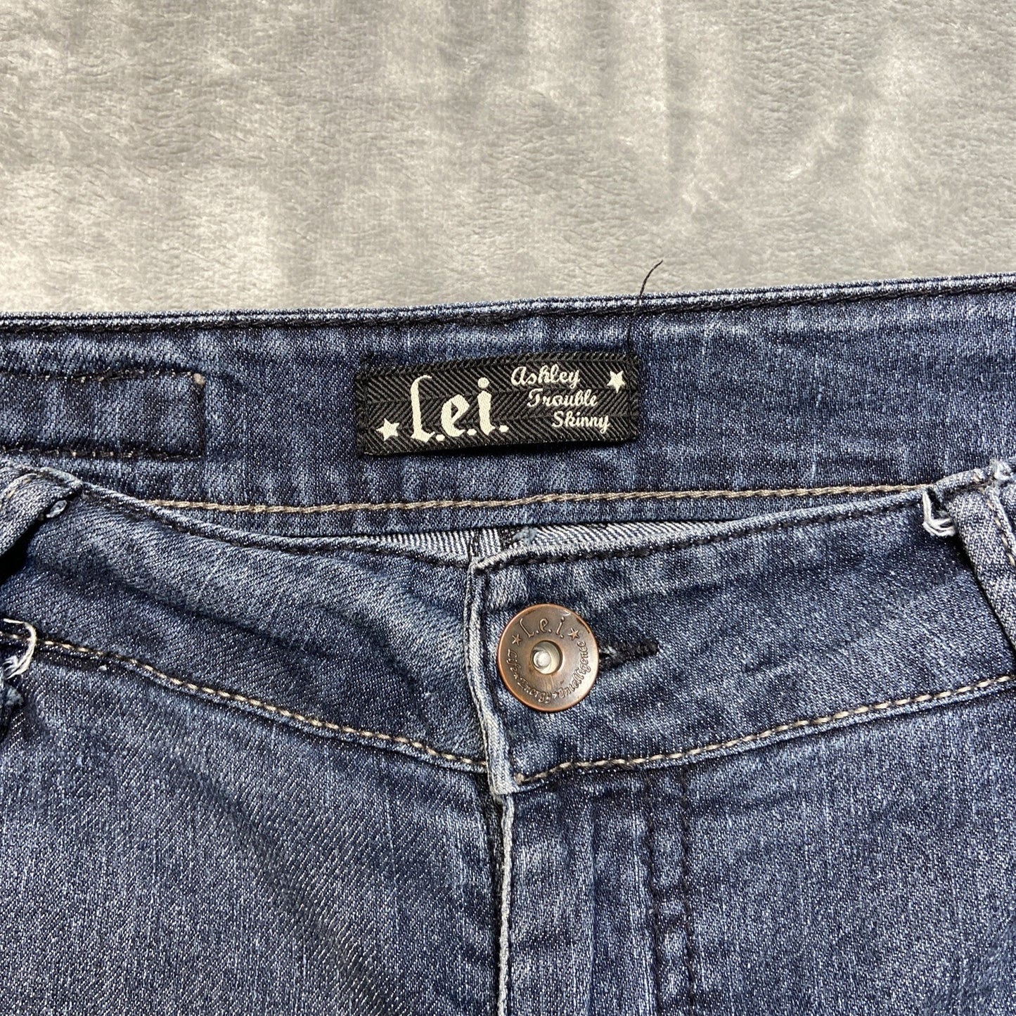 LEI Ashley Skinny Jeans Women's Junior Size 11 Dark Wash Blue Denim