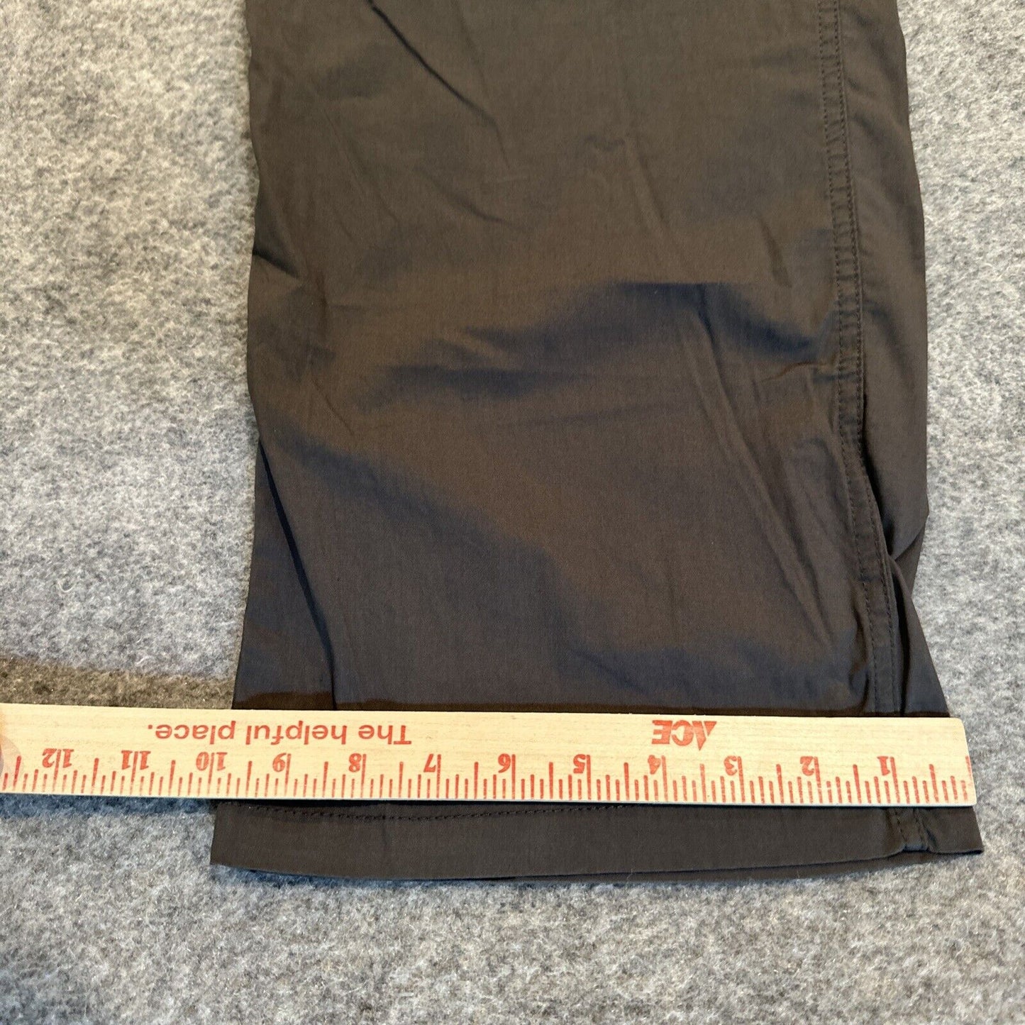 The BC Clothing Co. Men's Reversible Hiking Cargo Pants Size 30 Brown Dark