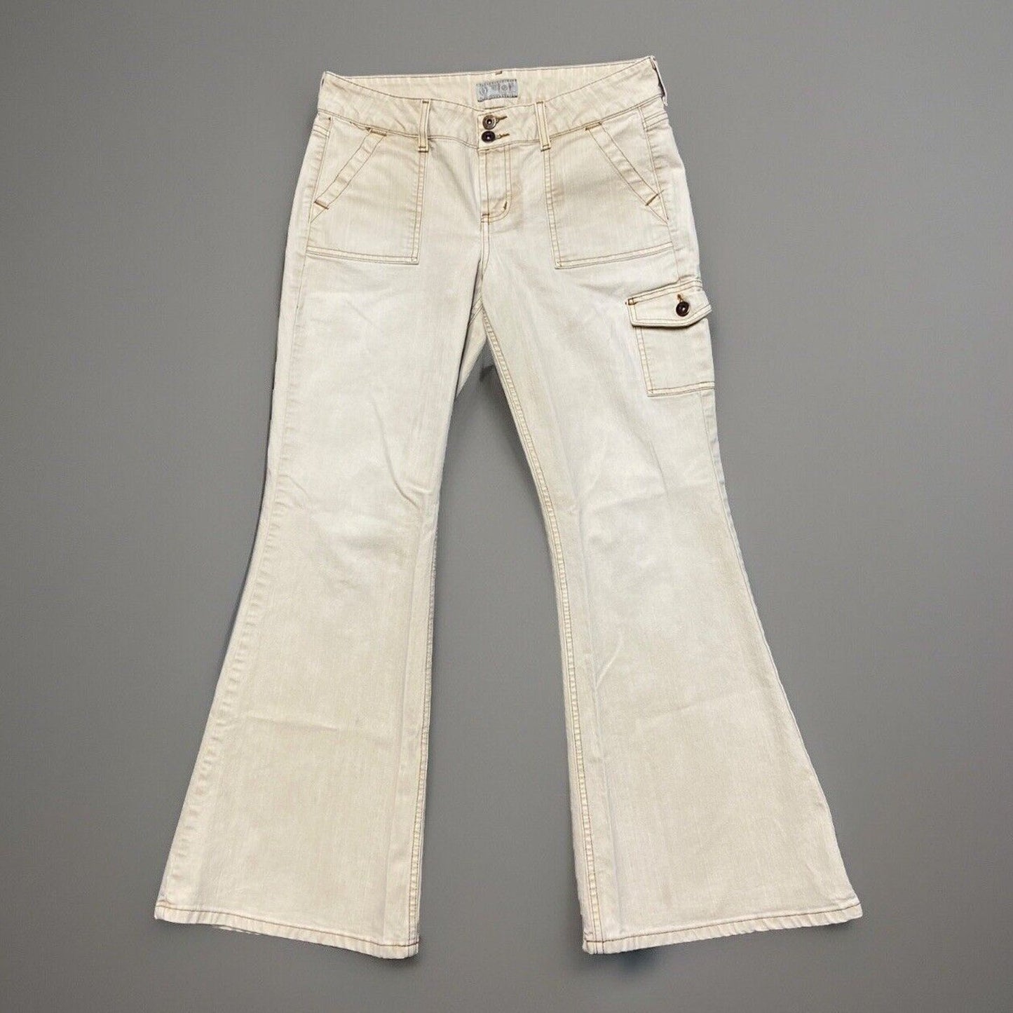 LEI Flared Bell Bottom Cargo Jeans Women's Size 13 Creme Beige Denim *Stain*
