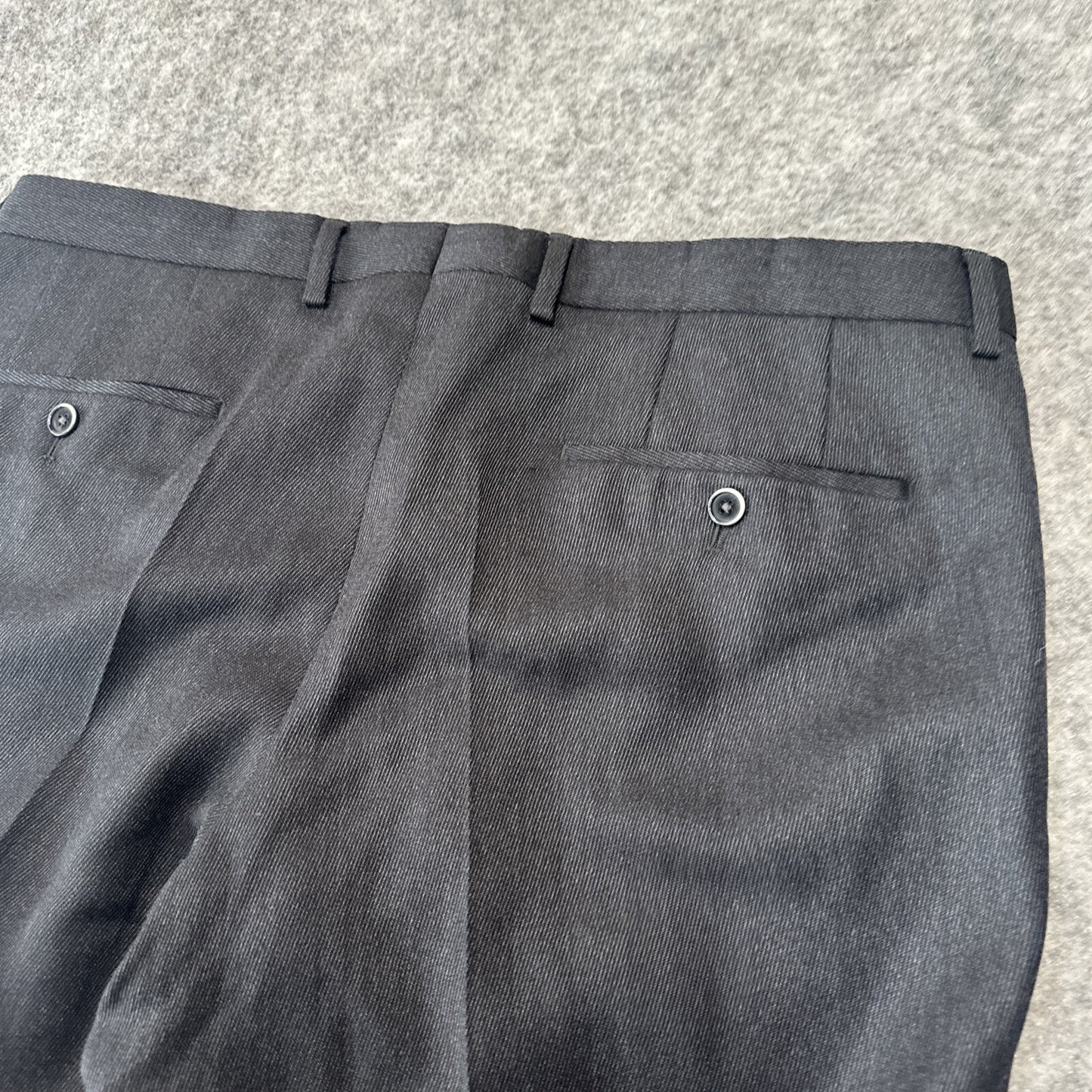 Hugo Boss Men's Straight Leg Pleated Dress Pants Size 36R Black Clip Pants