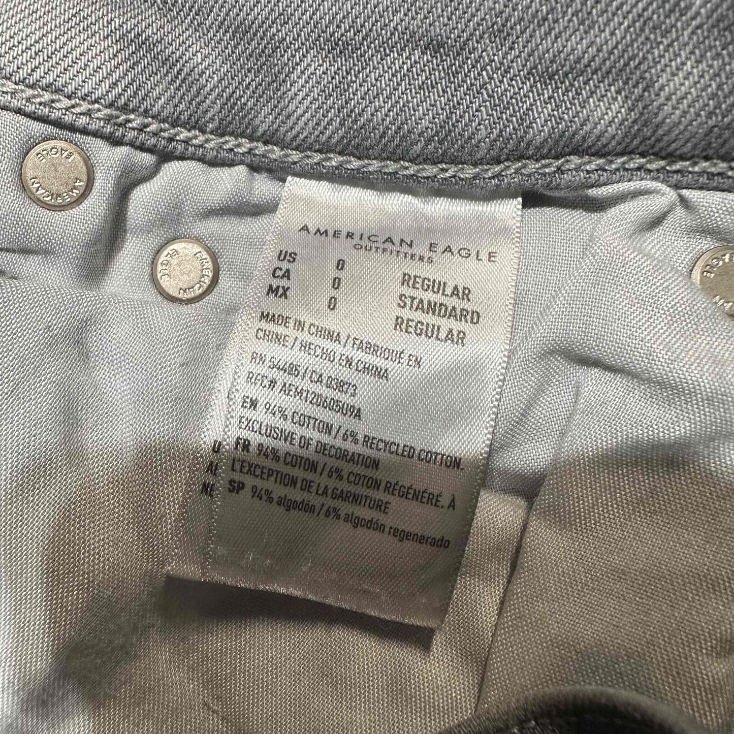 American Eagle 90s Women's Distressed Straight Jeans Size 0R Grey Denim