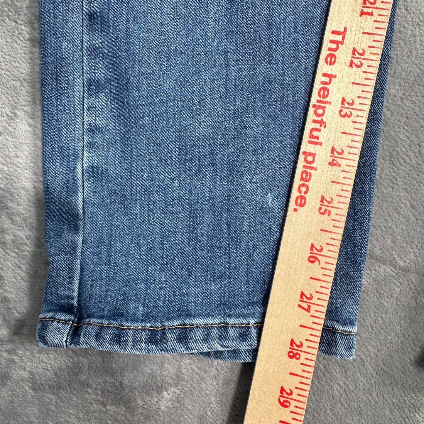 Levi's Men's 502 Slim Taper Jeans Size 38x30 Blue Medium Wash Denim