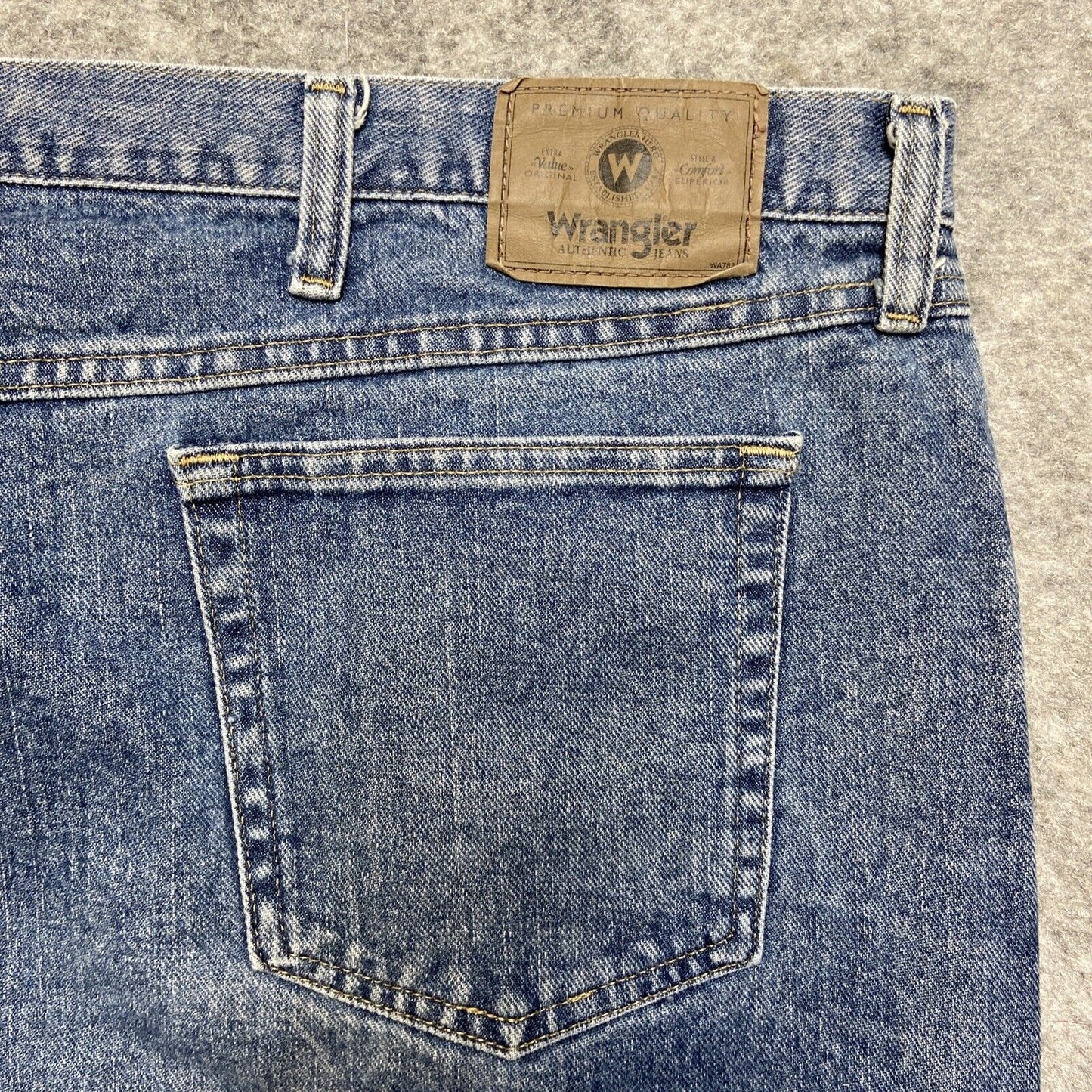 Wrangler Relaxed Fit Jeans Men’s Size 50x29 Blue Denim