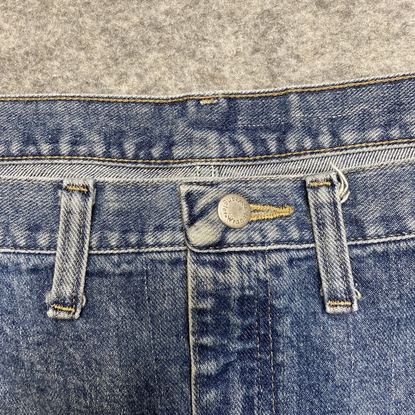 Wrangler Relaxed Fit Jeans Men’s Size 50x29 Blue Denim