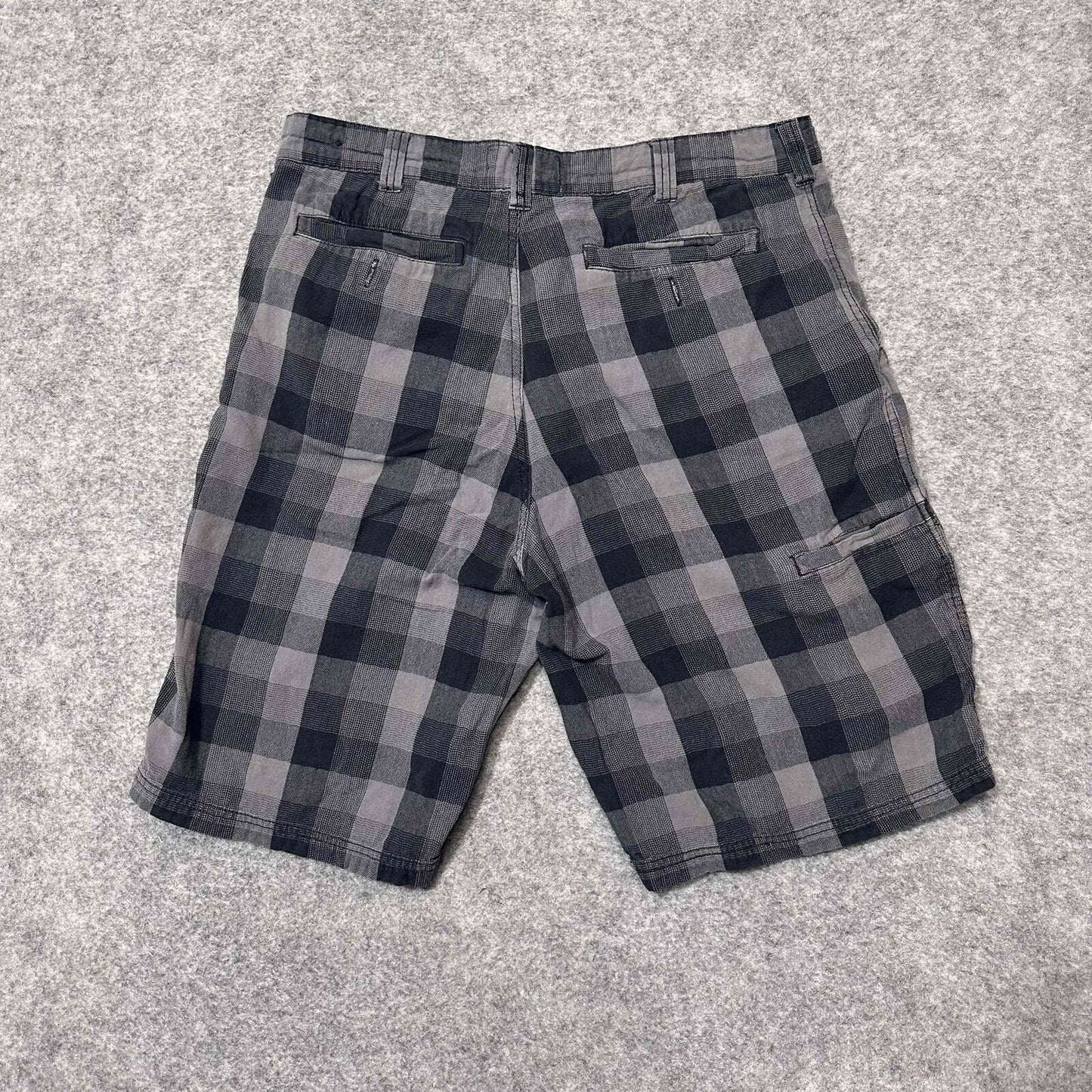 Op Ocean Pacific Men's Button Zip Closure Plaid Shorts Size 32 Black Gray Dark