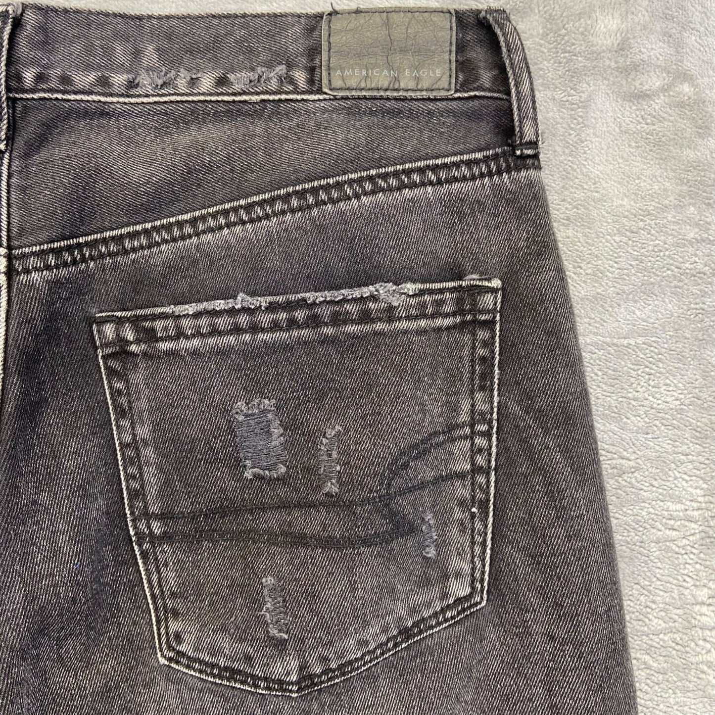 American Eagle Women's High Rise Girlfriend Jeans Size 6 Long Black