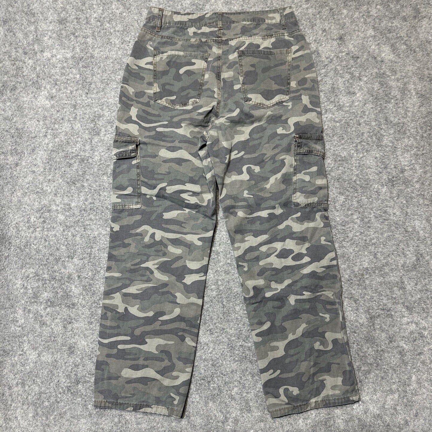 Sincerely Jules Cargo Bootcut Jeans Women's Size 11/30 Camouflage Green Denim