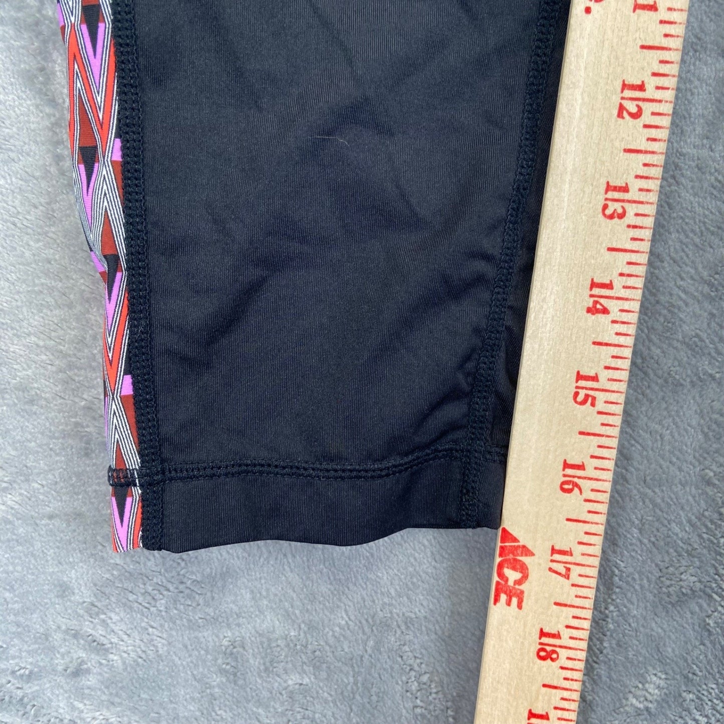 Athleta Women's Chaturanga Capris Small Black Multicolor Pattern #534424