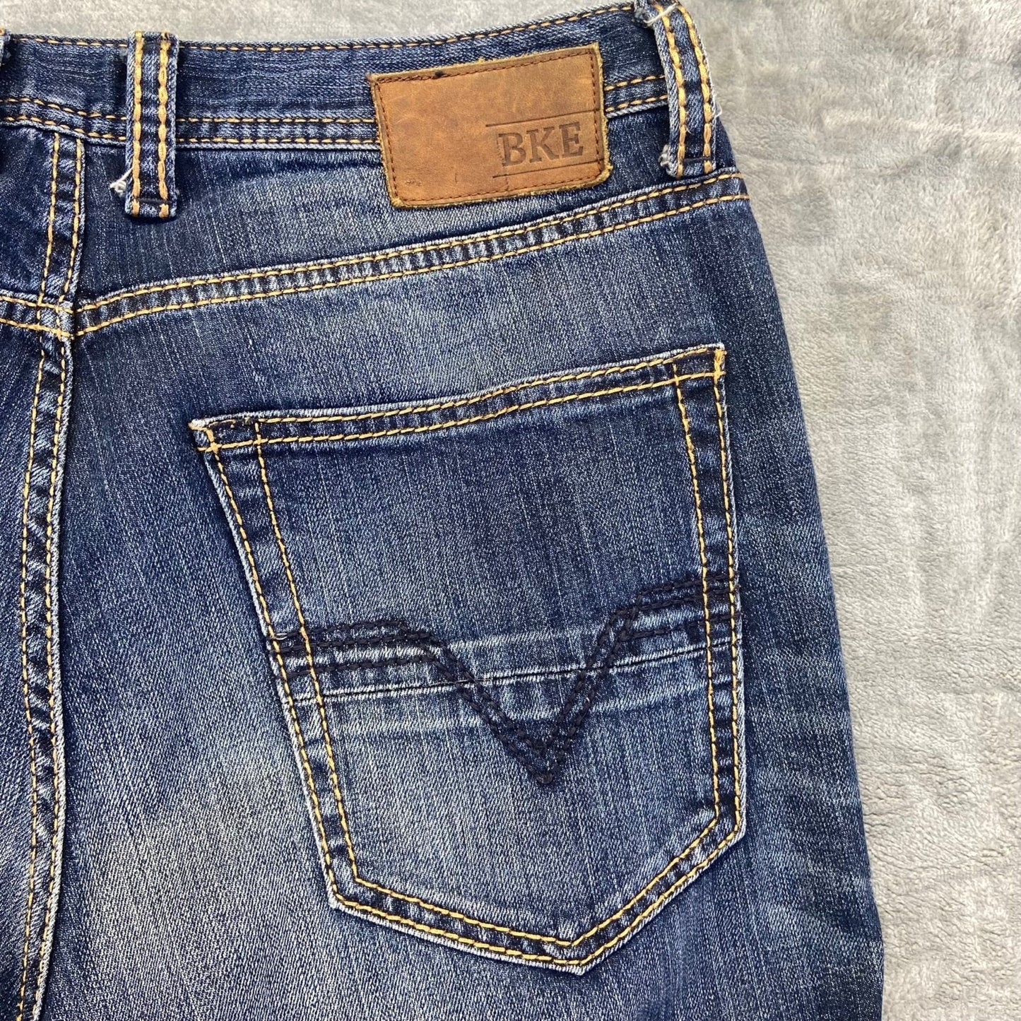 BKE Men's Ryan Straight Jeans Size 34R Blue Medium Wash