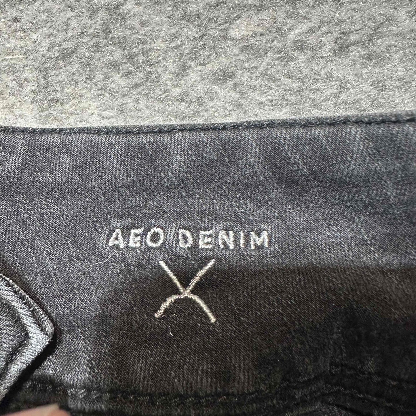 American Eagle Women's Super Hi Rise Skinny Fit Jegging Size 00R Black Denim