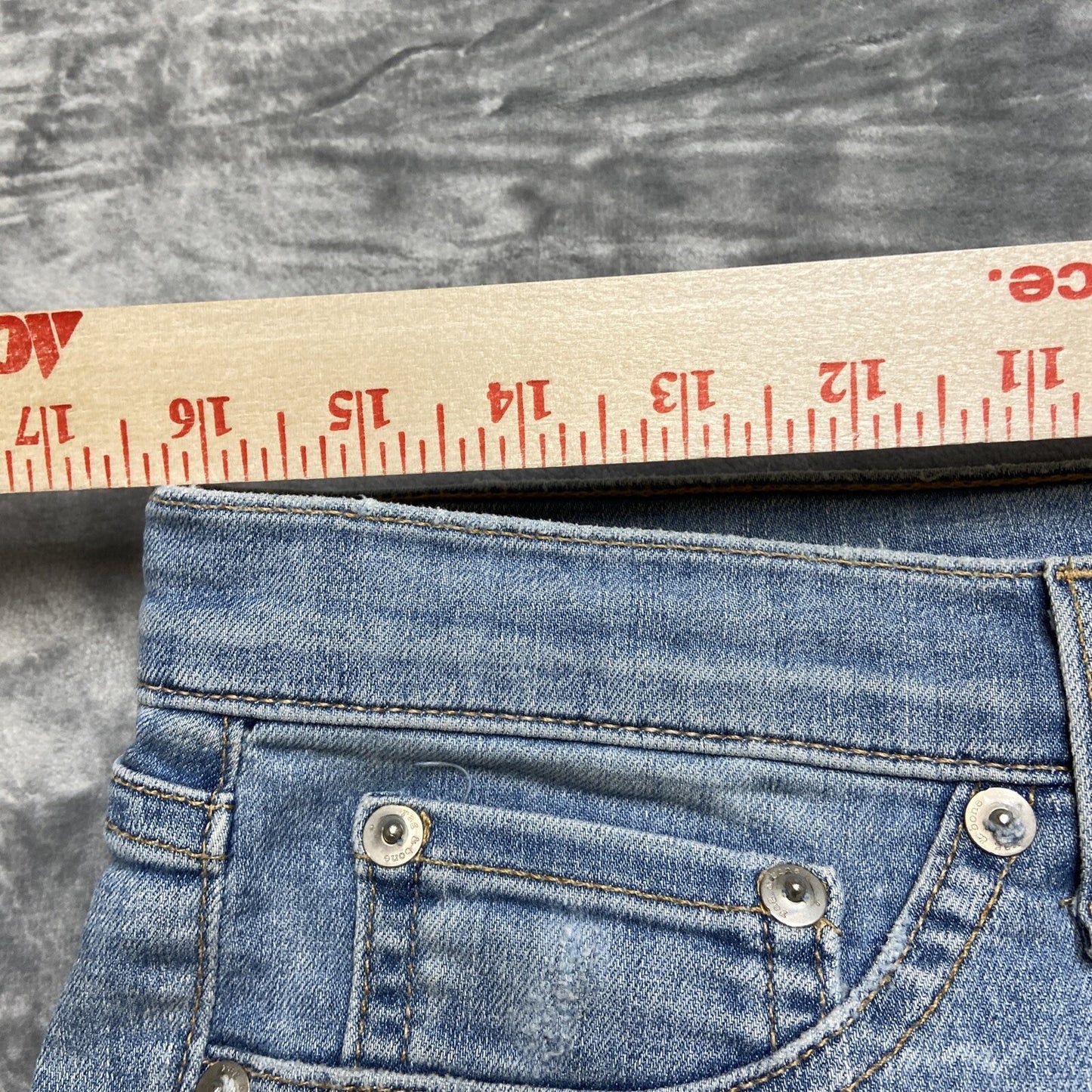 Rag & Bone Distressed Skinny Jeans Women’s Size 29 Light Blue Denim