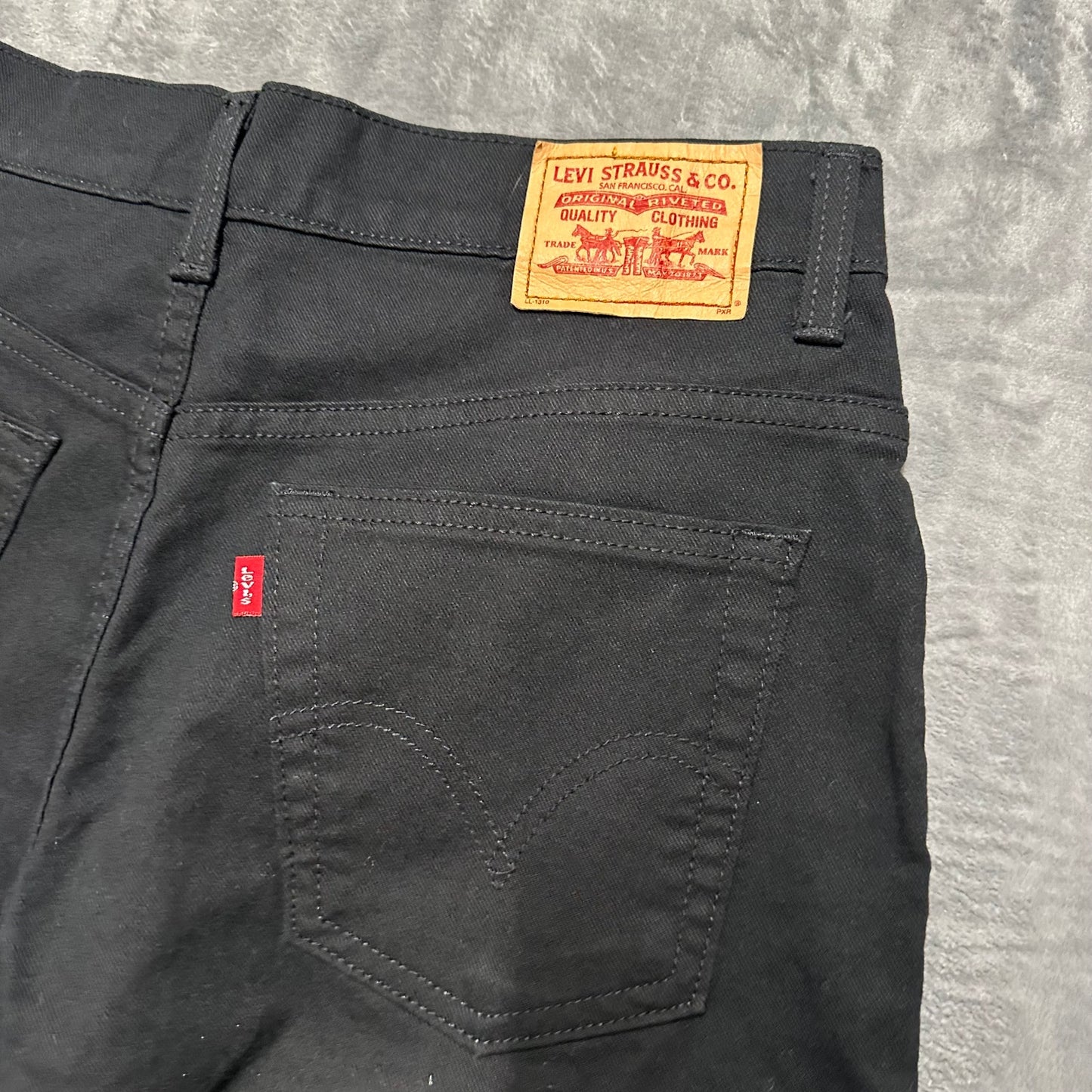 Vintage Levi's 512 Slim Tapered Jeans Women's Size 12M Black Denim