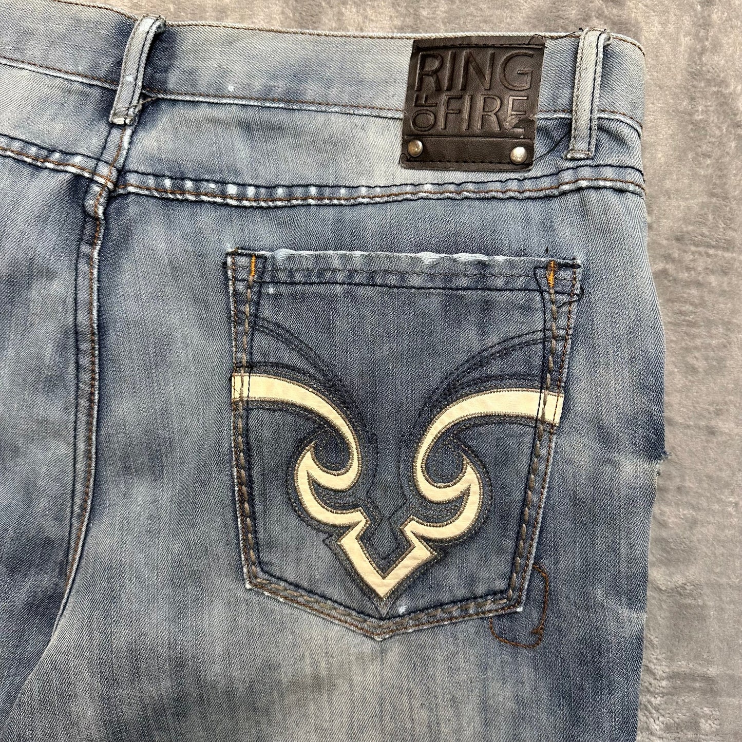 Vintage Ring of Fire Distressed Embroidered Bootcut Jeans Men’s Size 38x30 Blue