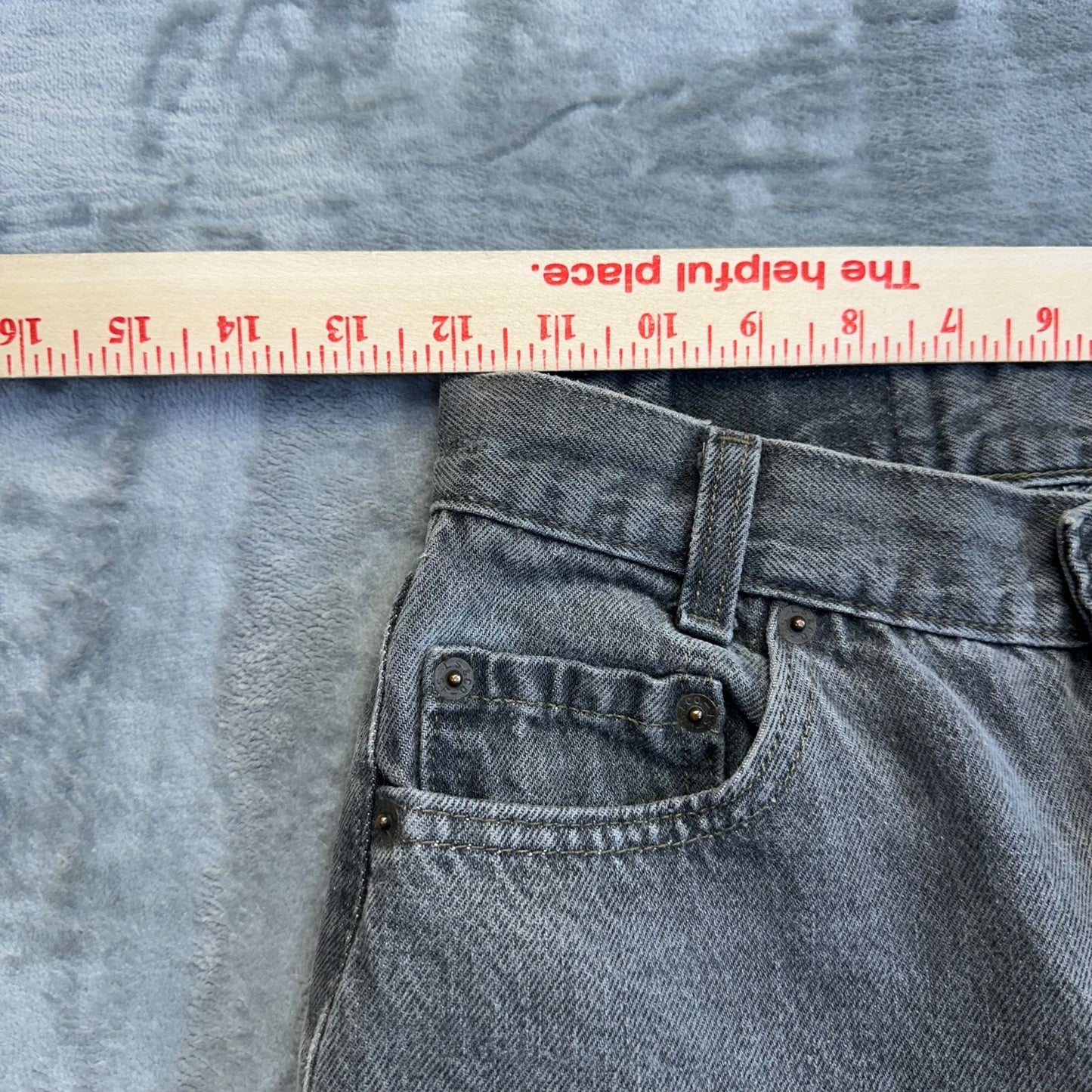 Vintage Levi's Women's Straight Jeans W24 Gray Distressed
