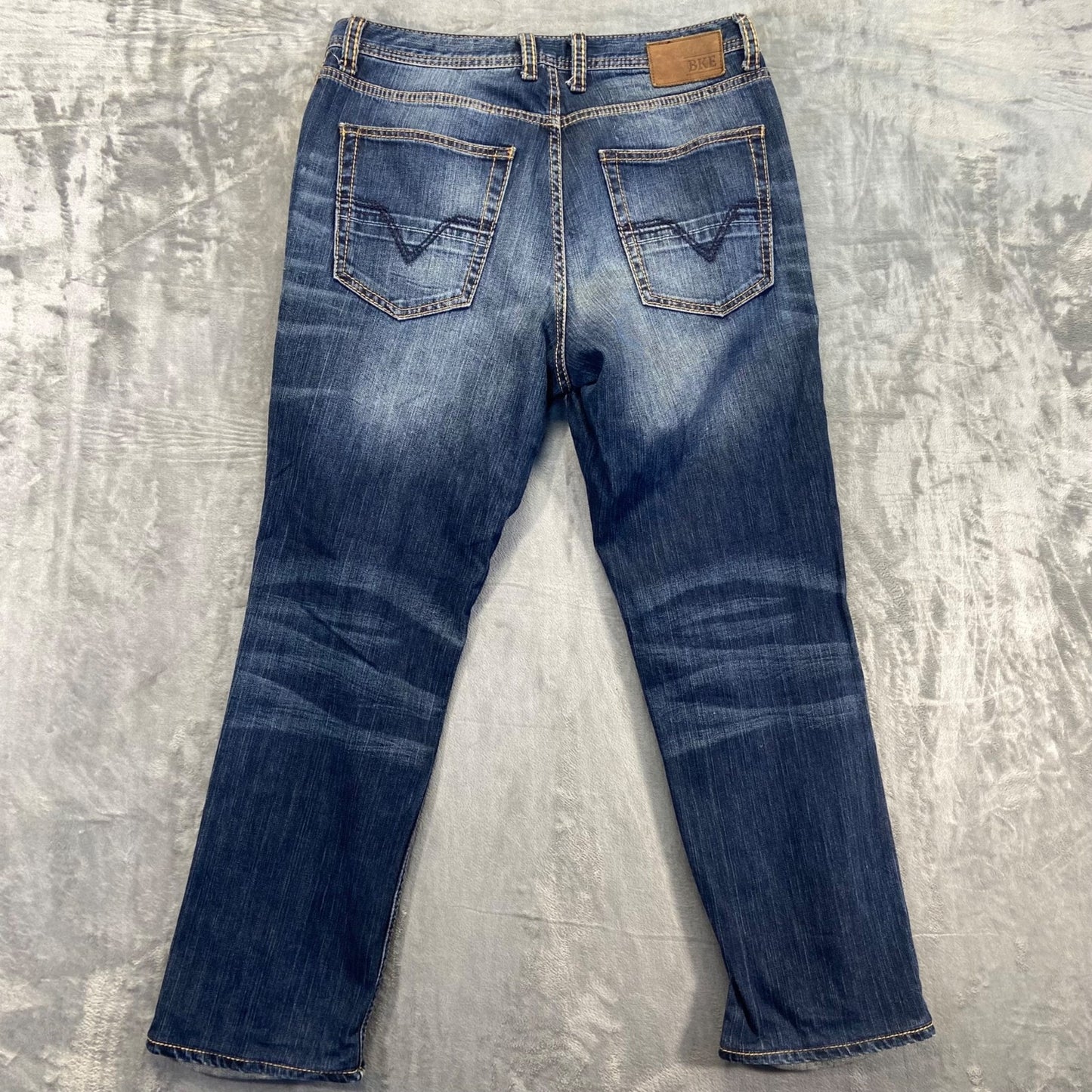 BKE Men's Ryan Straight Jeans Size 34R Blue Medium Wash