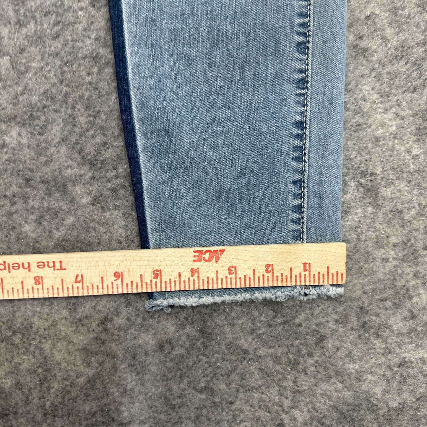 DENIZEN from Levi's Boyfriend Women's Jeans Size 1 Blue Light Wash Denim