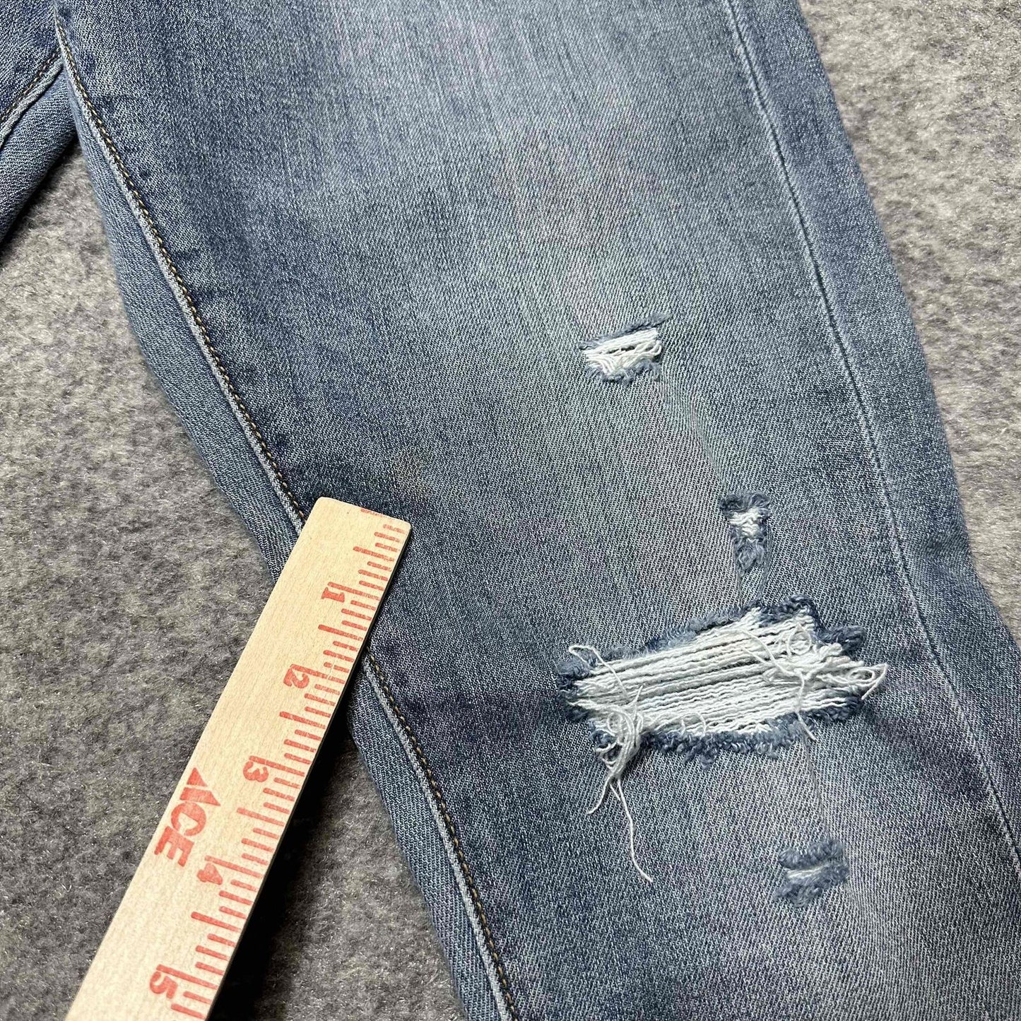 Levi's Wedgie Skinny Women's Distressed Raw Hem Jeans Size 29 Blue Denim