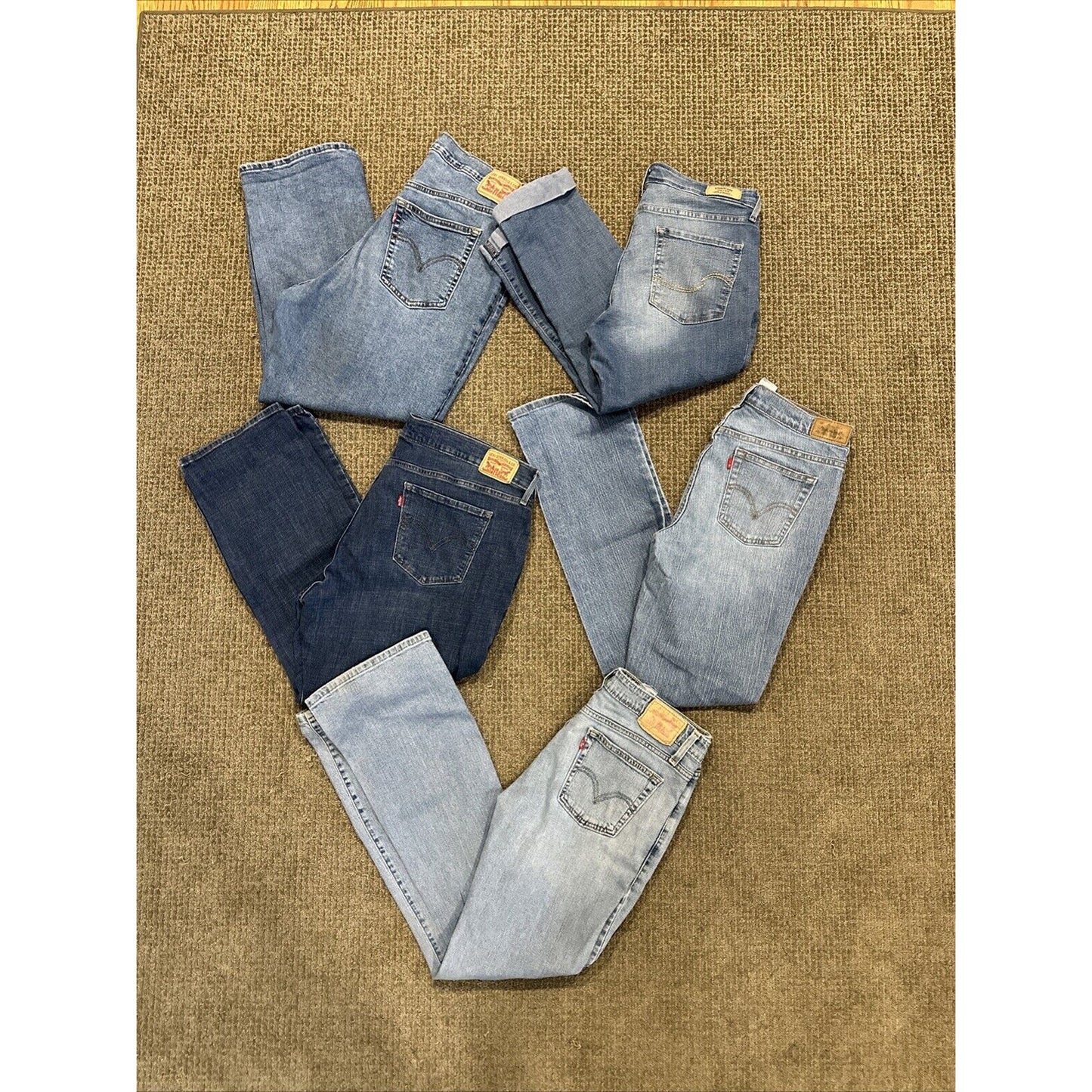 Lot of 25 Levi's Women's Mixed Sizes Styles Grade A / B Work Jeans Blue Black Beige Denim