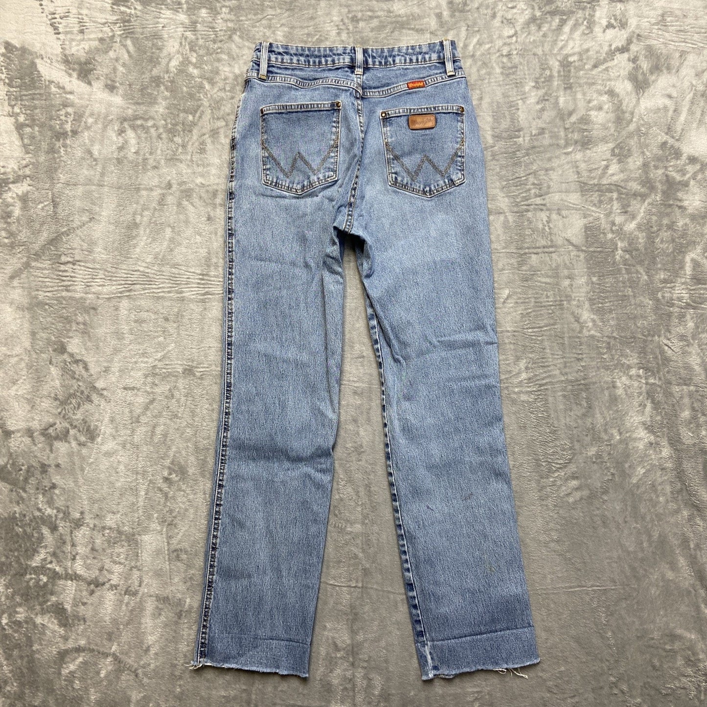 Wrangler Straight Leg Jeans Women’s Size 26 Blue Denim