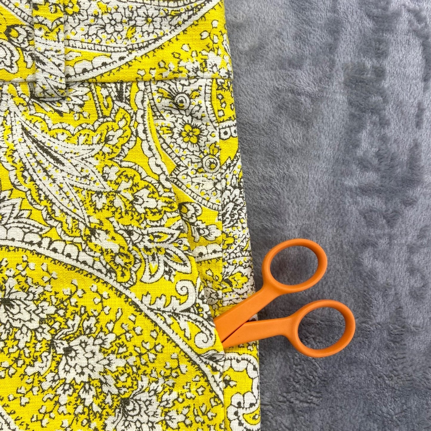 J.Crew Women's Paisley Shorts Size 6 Yellow Floral Shorts Summer