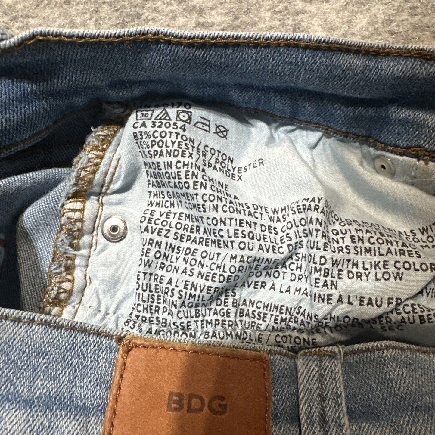BDG High Rise Twig Ankle Jeans Women's Size 26x29 Blue Light Wash Denim Stretch