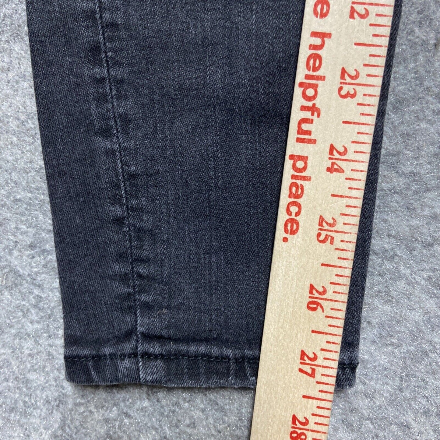 American Eagle Super Stretch Distressed Super High Rise Jegging Women’s 6 Black