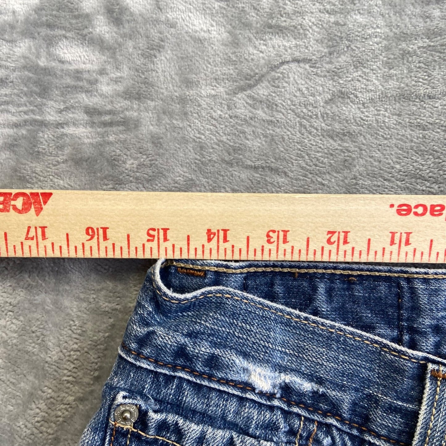 Vintage Levi's Men's 514 Slim Straight Cutoff Denim Shorts 33 Blue Jorts