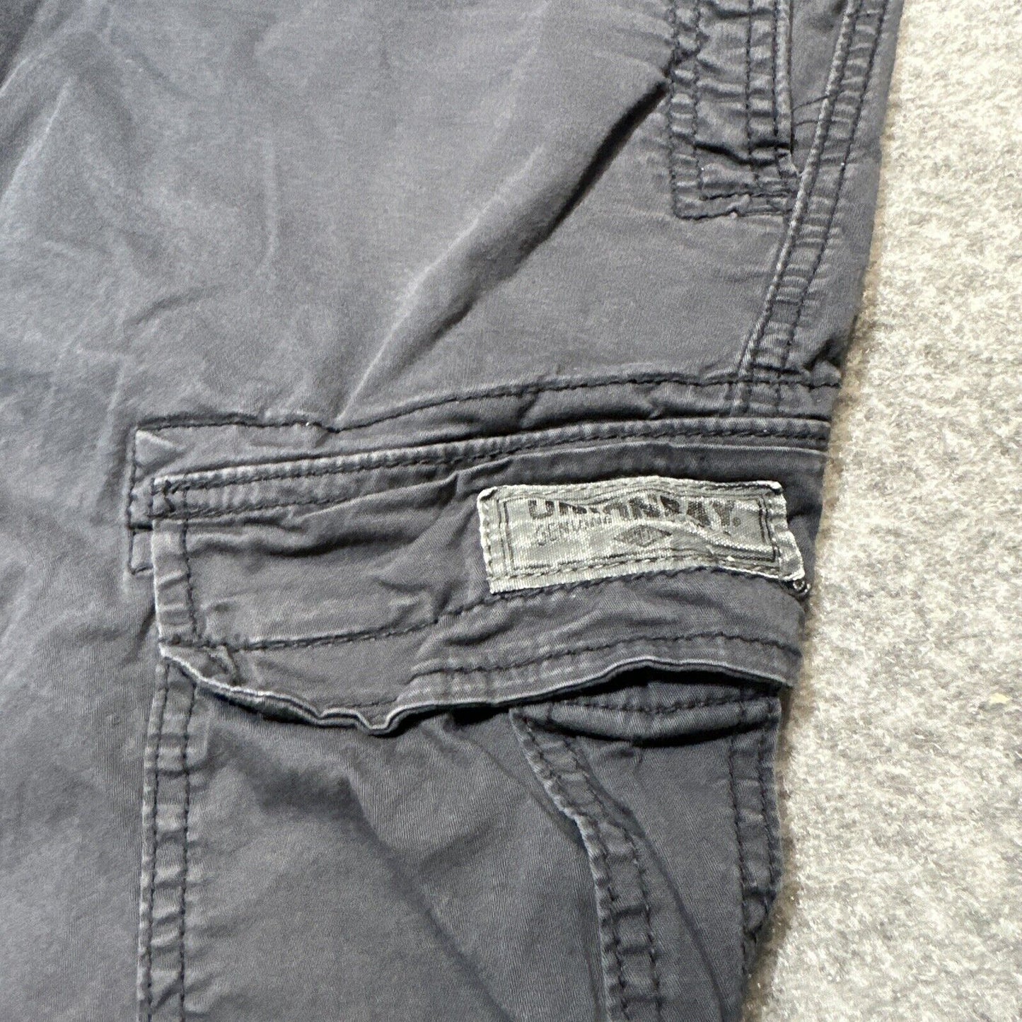 UNIONBAY Men's Cargo Shorts Size 42 Black Dark Wash Shorts