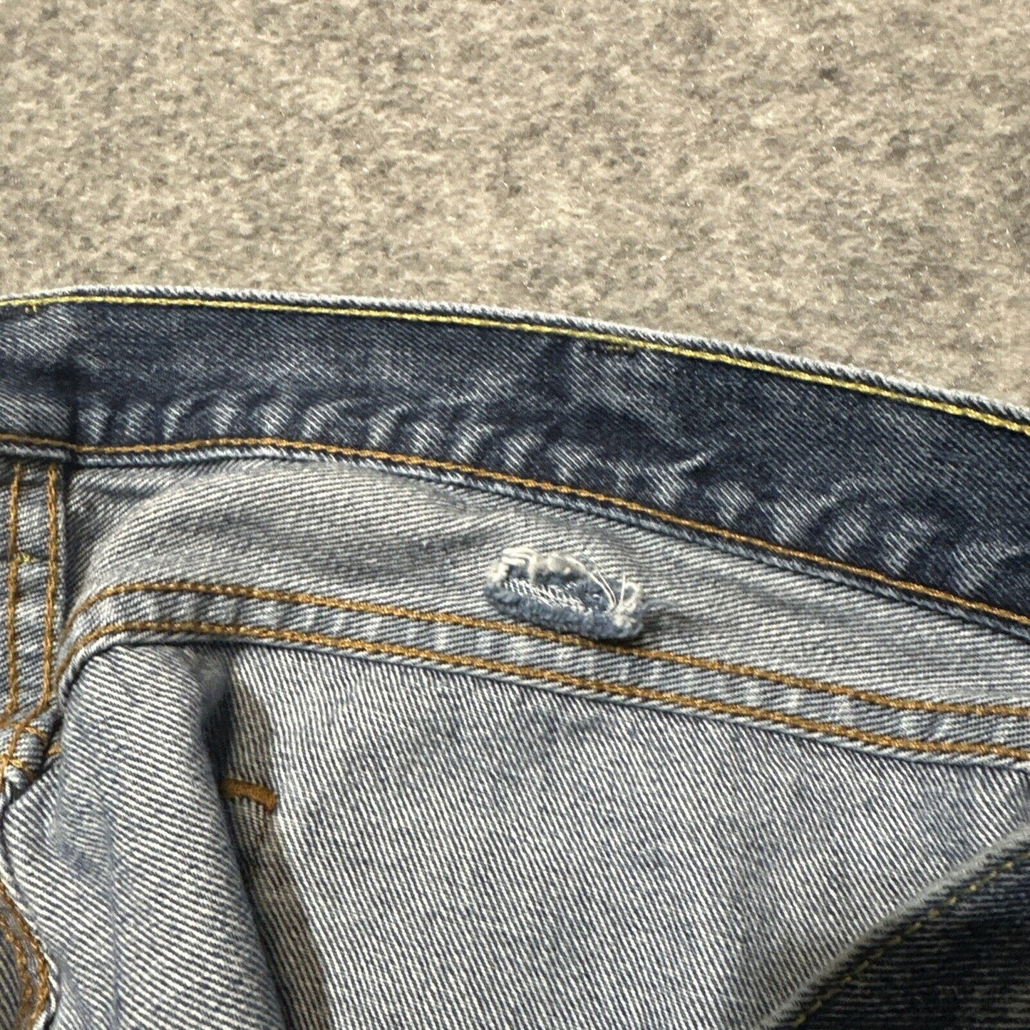 Levi's 505 Regular Fit Men's Straight Jeans Size 40x29 Blue Medium Wash Denim