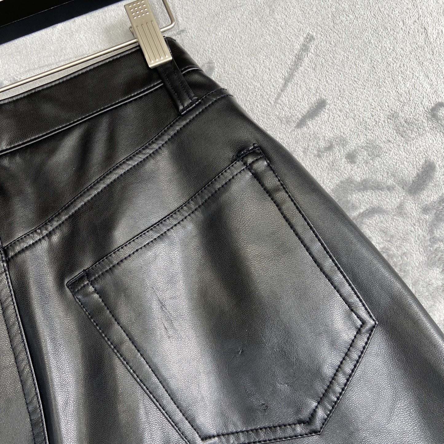 Abercrombie & Fitch Curve Love Vegan Leather Straight Jeans Women's Sz 27 Black