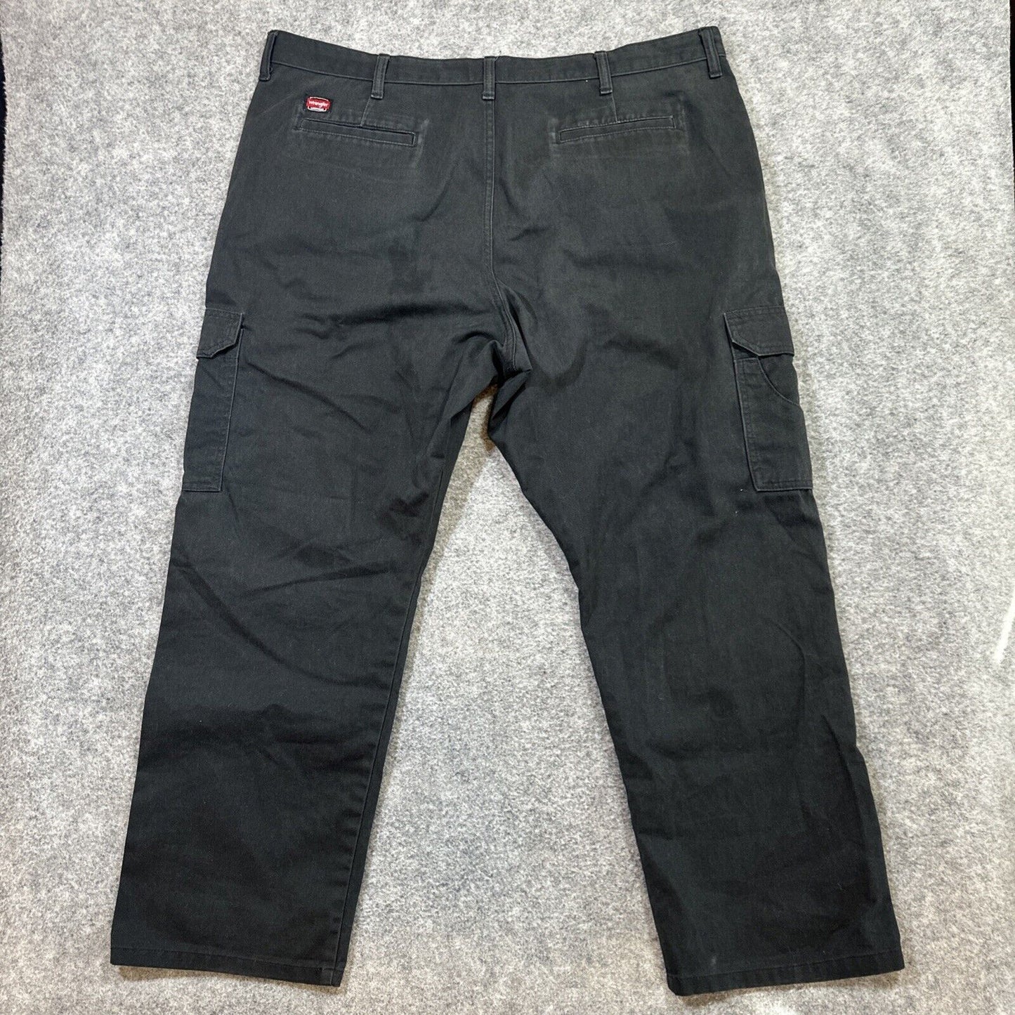 Wrangler Workwear Cargo Pants Men's Size 42x30 Black Pants Work Pants