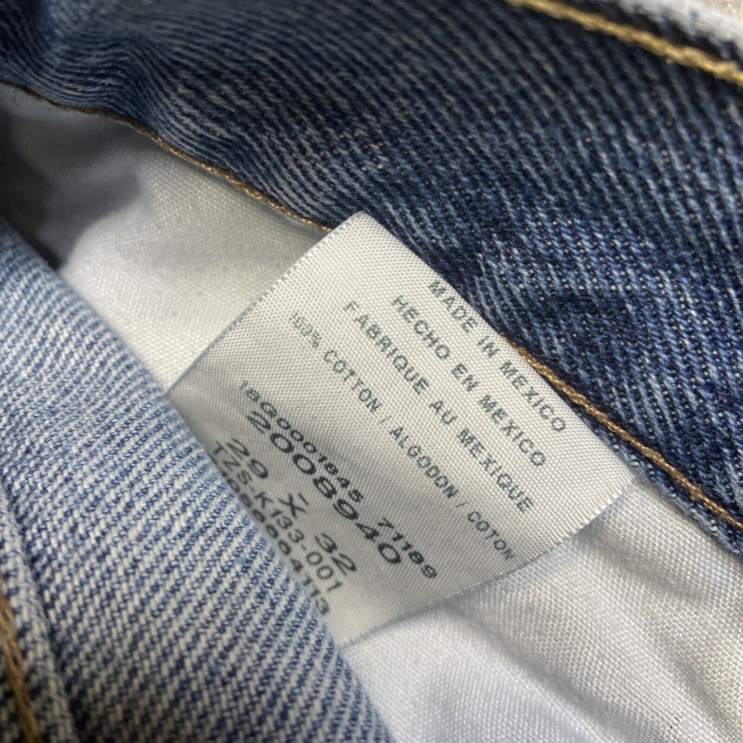 Wholesale Lot of 3 Grade A / B Work Jeans Size 29x32 Levis Wrangler LEE Blue