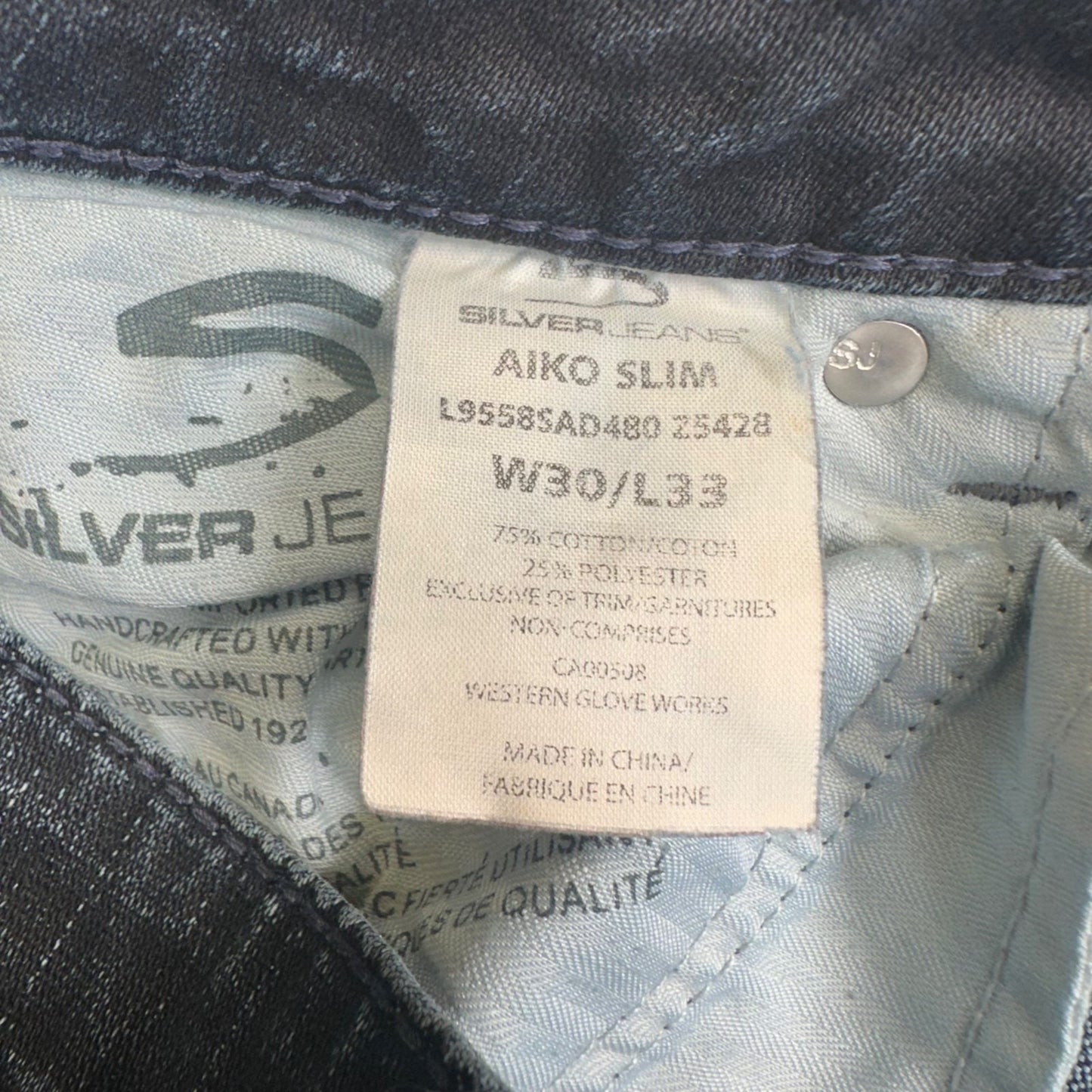 Silver Women's Aiko Slim Straight Jeans Size 30x33 Dark Wash