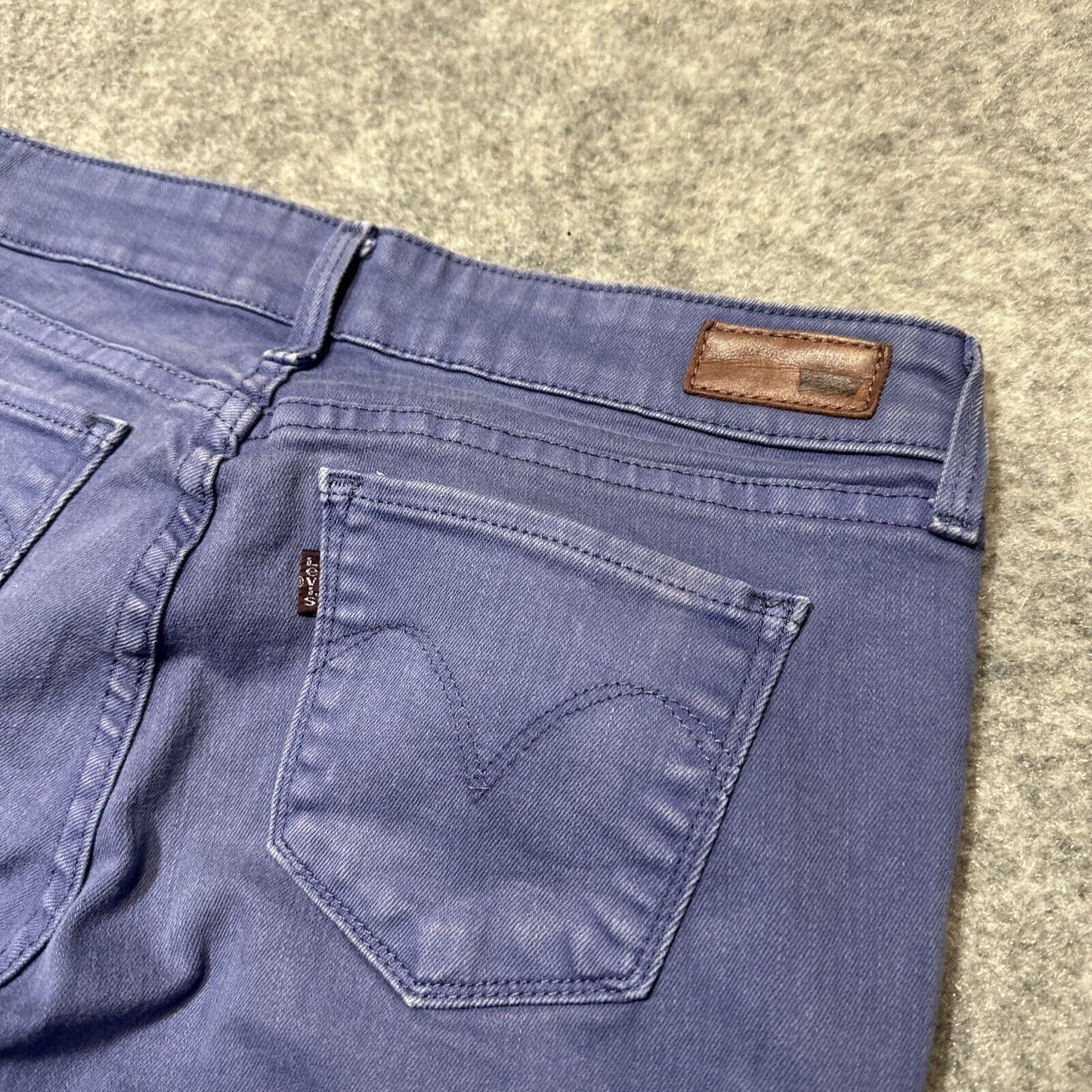 Levi's Demi Curve Skinny Jeans Womens Size 27 Purple Denim *28x26*