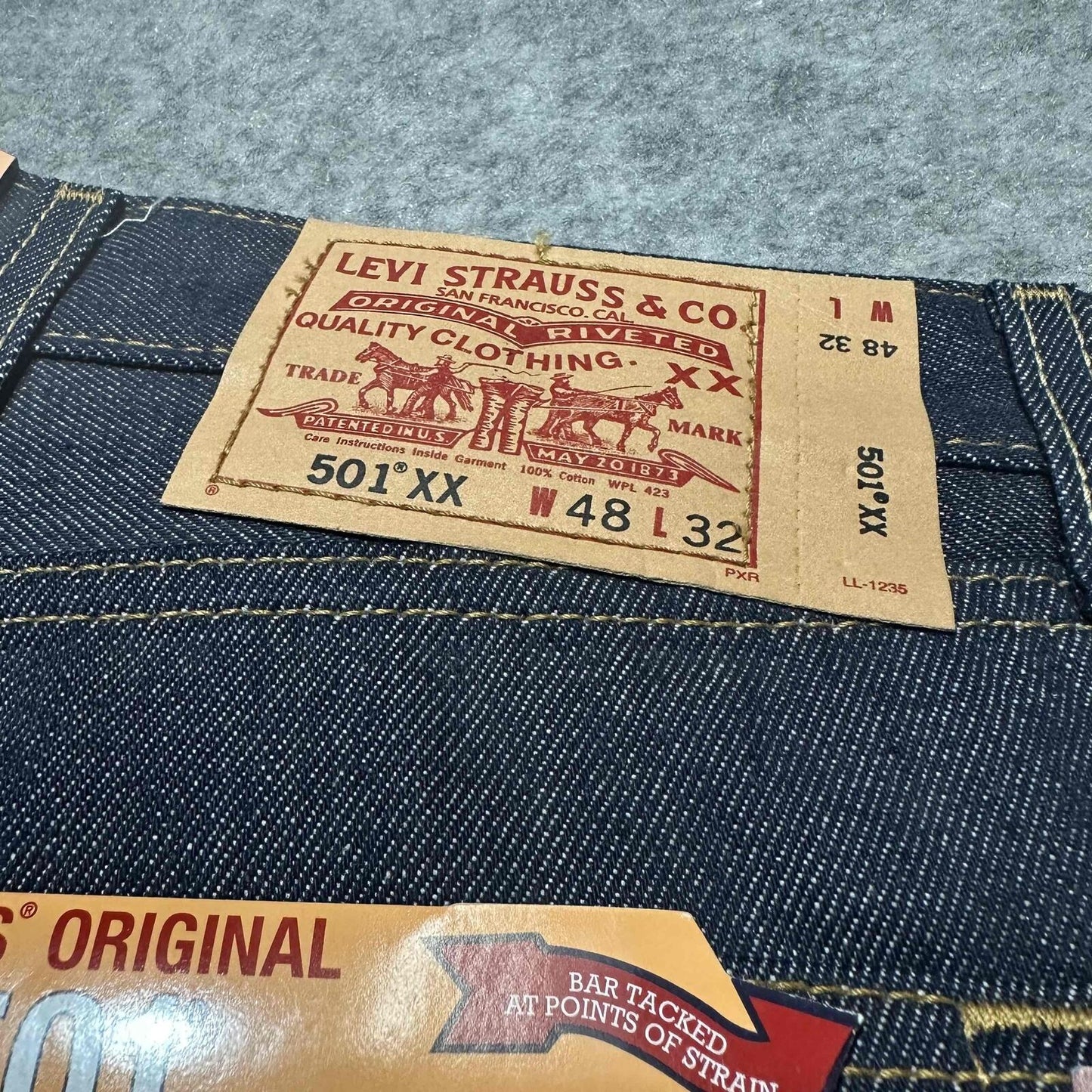 New Vintage Levis 501XX Shrink To Fit Men's Straight Jeans Size 48x32 Blue Dark