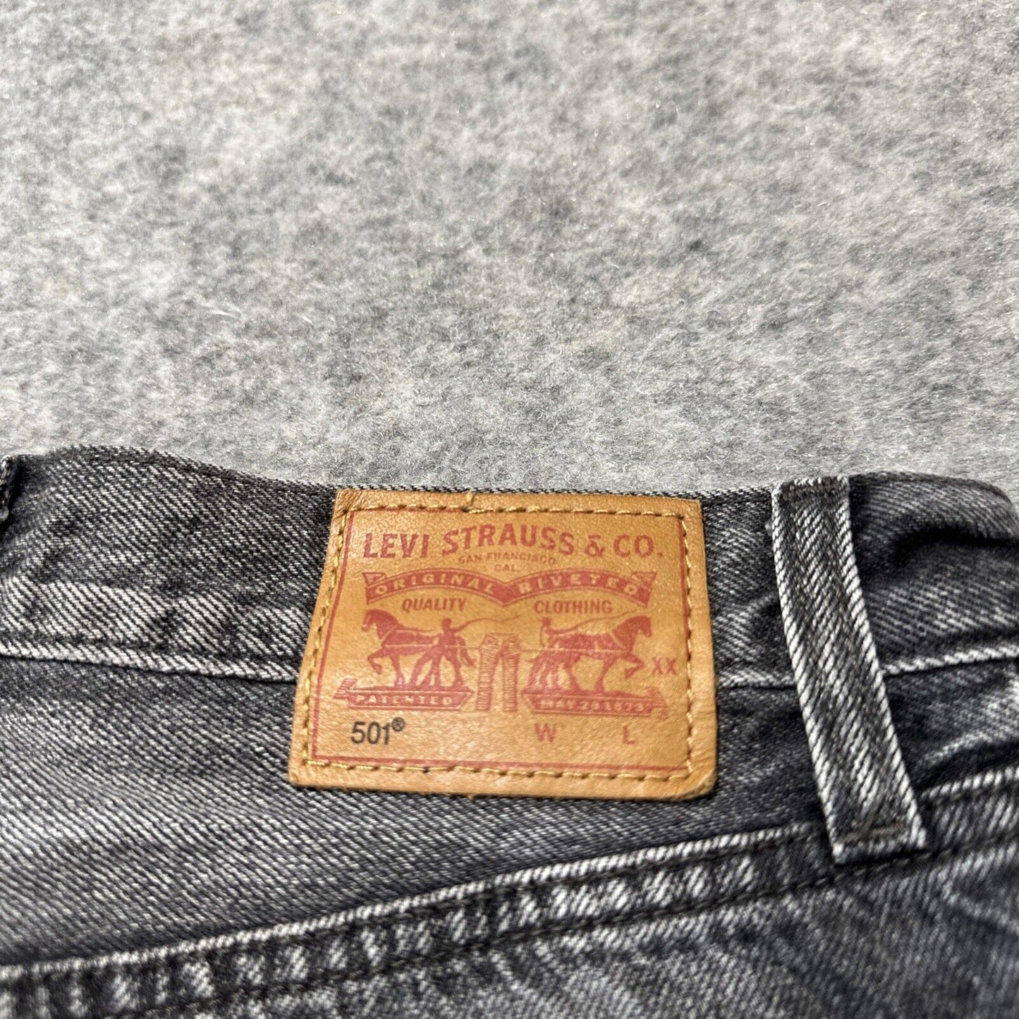 Levi's 501 XX Women's Cut-Off Jean Shorts Size W24 Black Dark Wash Denim