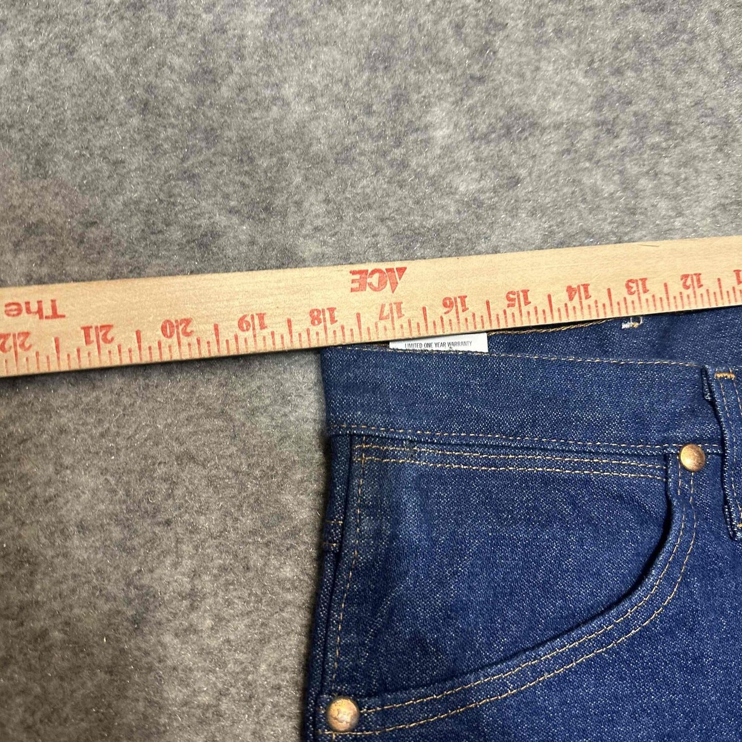 New Wrangler Men's Slim Fit Cowboy Cut Jeans Size 36x32 Blue Dark Wash Denim