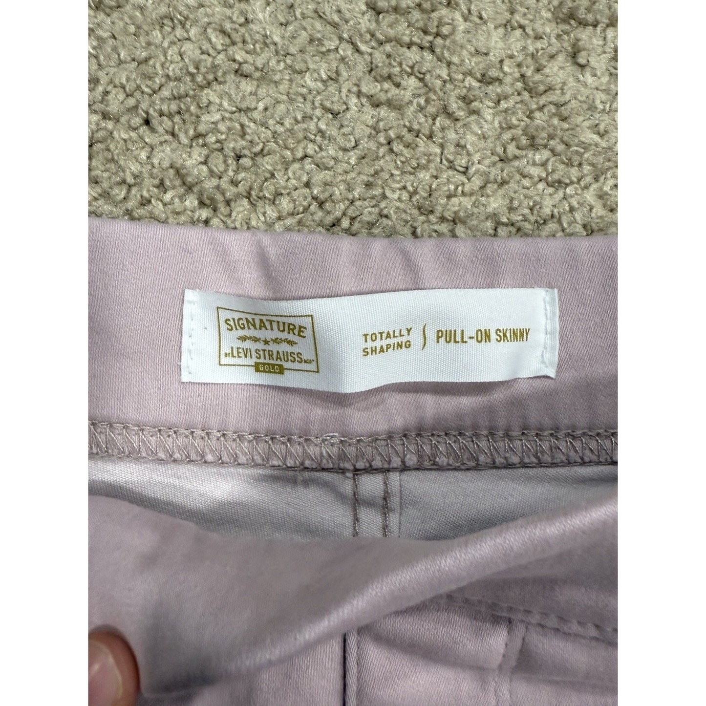 Signature Levi Strauss Gold Women's PINK Pull On Skinny Pants Size 13M W31 L30