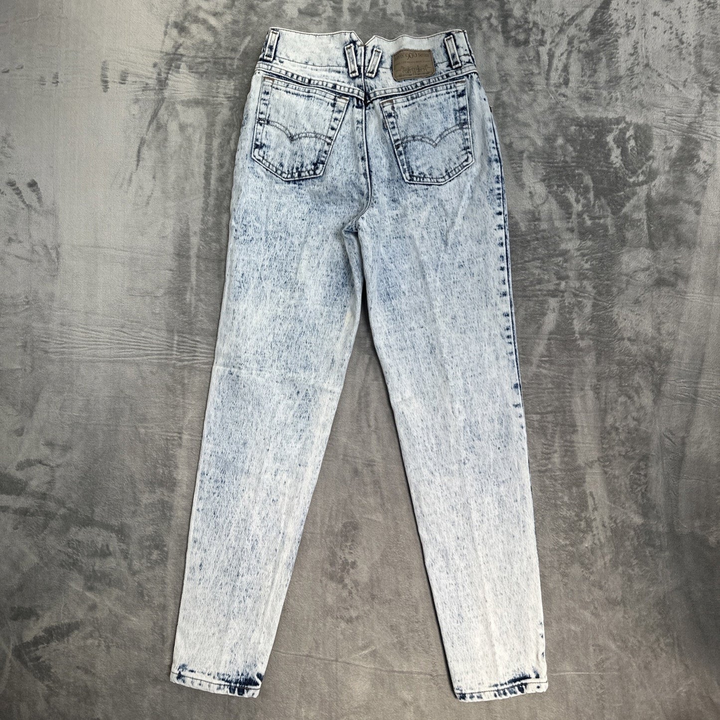 Vintage Levi's 900 Series Straight Jeans Women's Size 9 Blue Acid Wash Denim