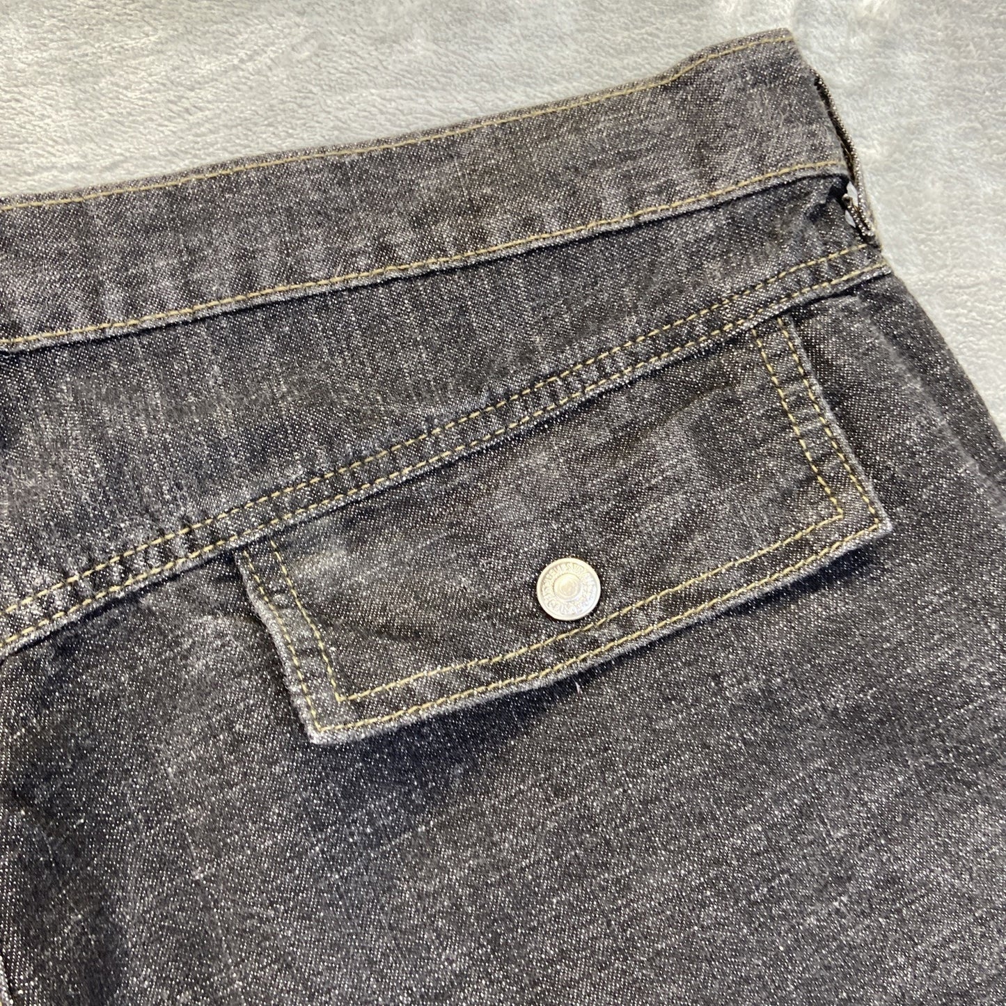 Levi's Straight Cuffed Capri Jeans Women's Size 16 Mis Black Denim