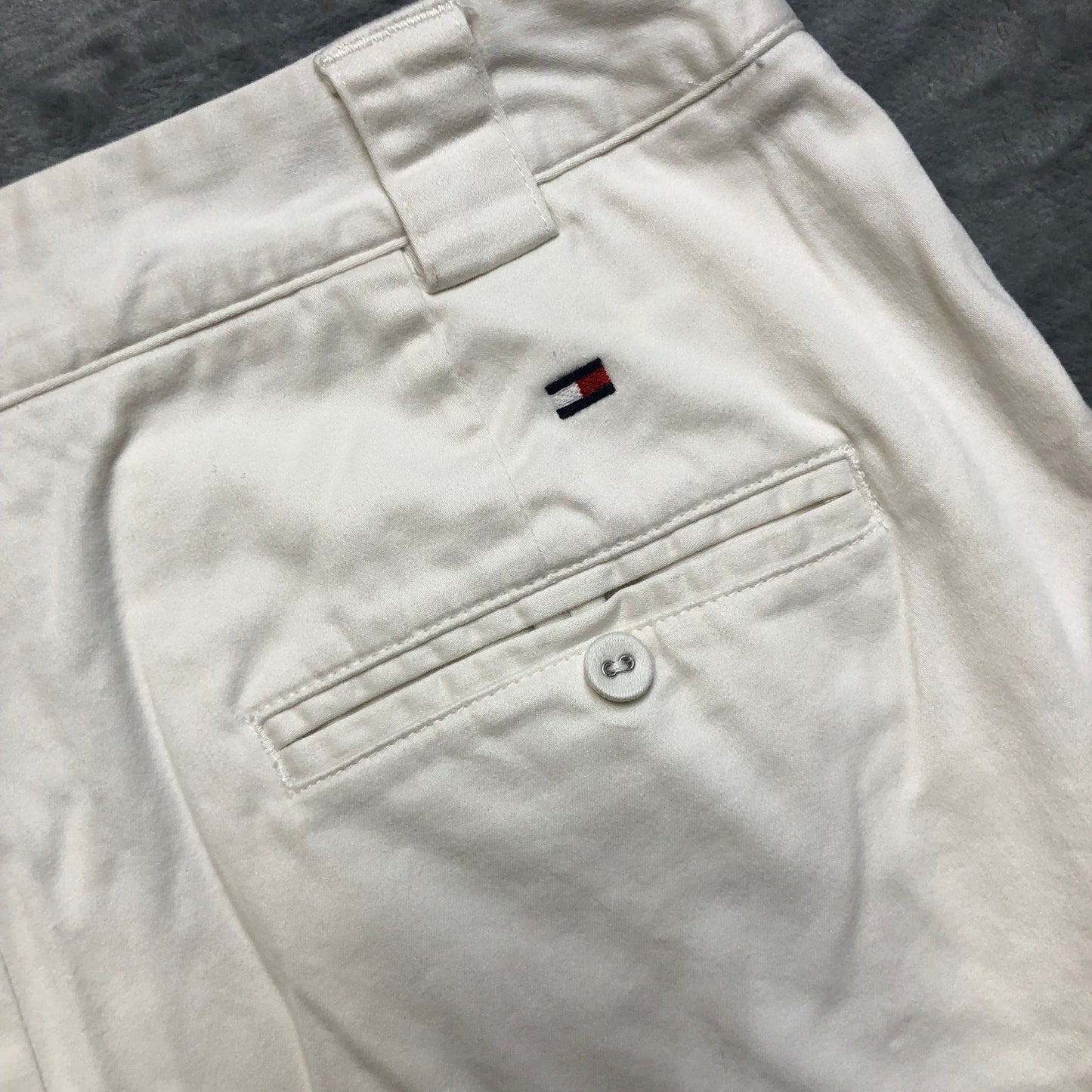 Tommy Hilfiger Golf Bermuda Shorts Women's Size 6 White