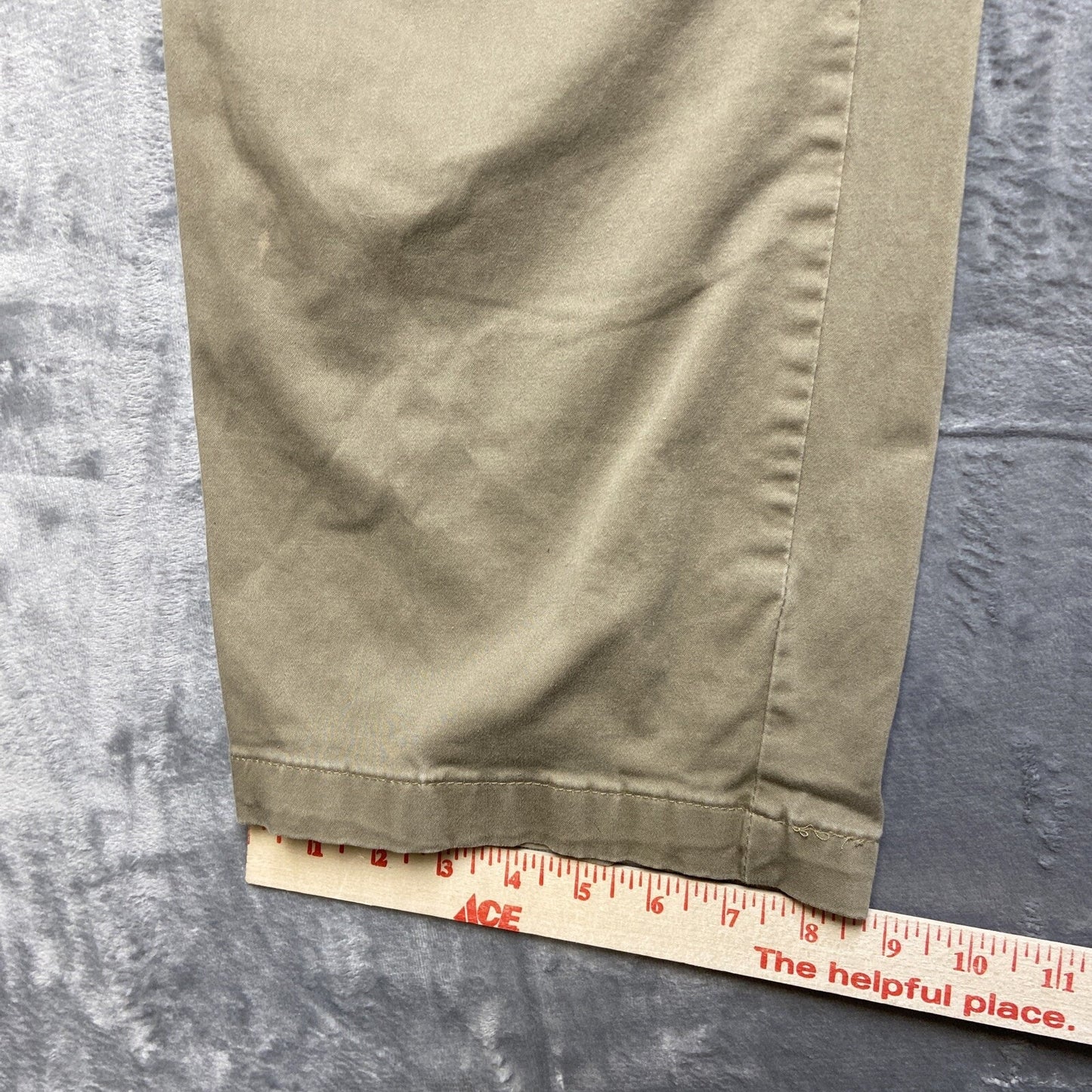 Wrangler Pleated Chino Pants Men's Size 44x32 Brown