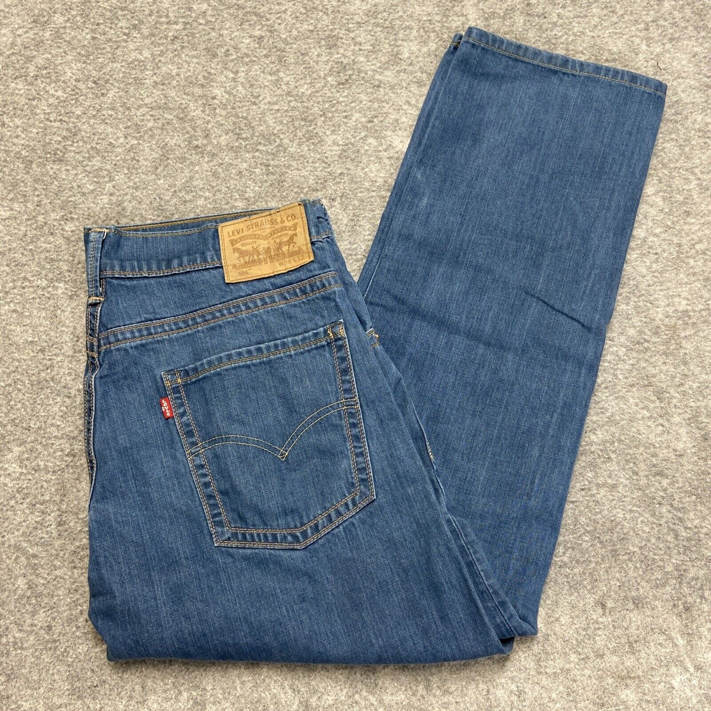 Levi's 504 Regular Straight Jeans Men's Size 36x32 Blue Denim