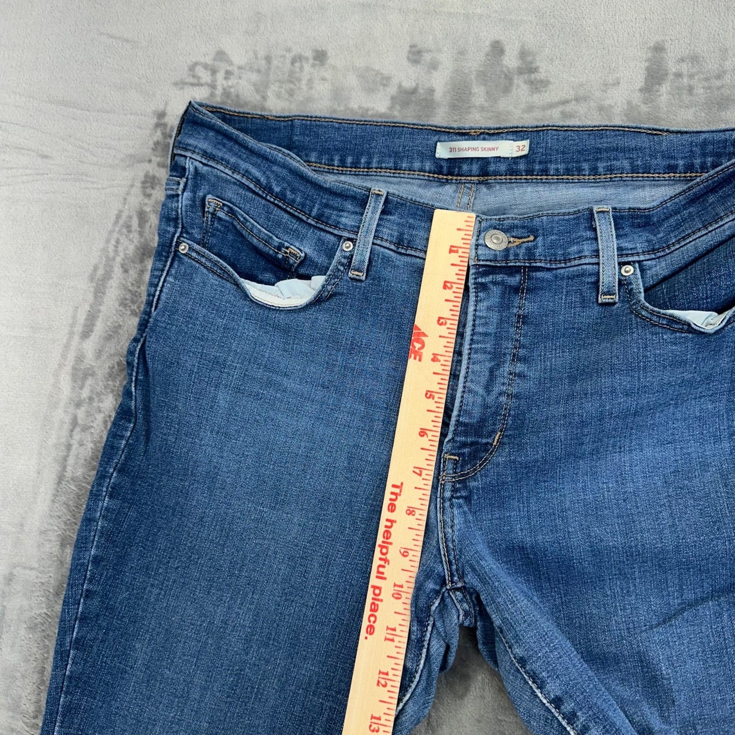Levi's Women's 311 Shaping Skinny Jeans Size 32 Blue Medium Wash #2020