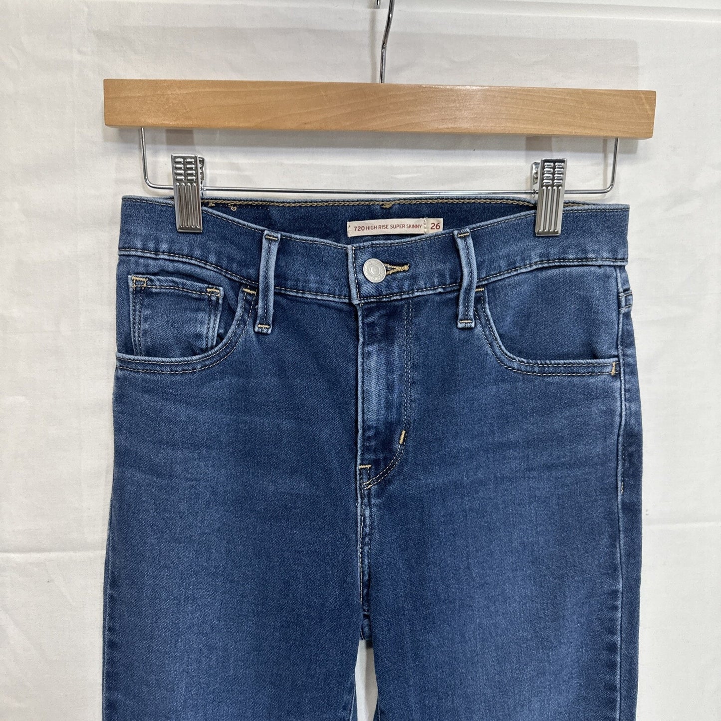 Levi’s 720 High Rise Super Skinny Jeans Women’s 26 26x30 Blue Medium Wash Denim